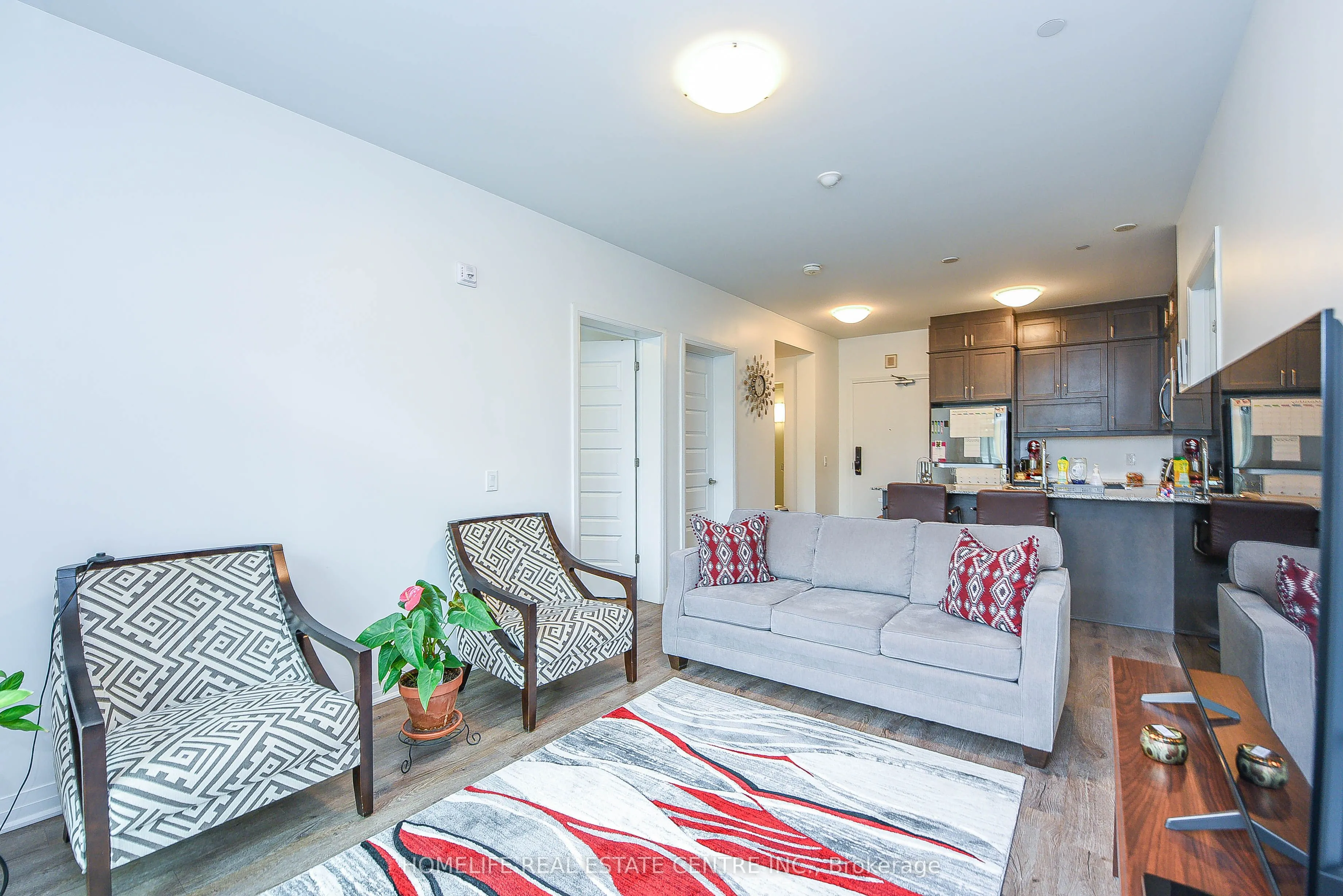 95 Dundas Street, #104