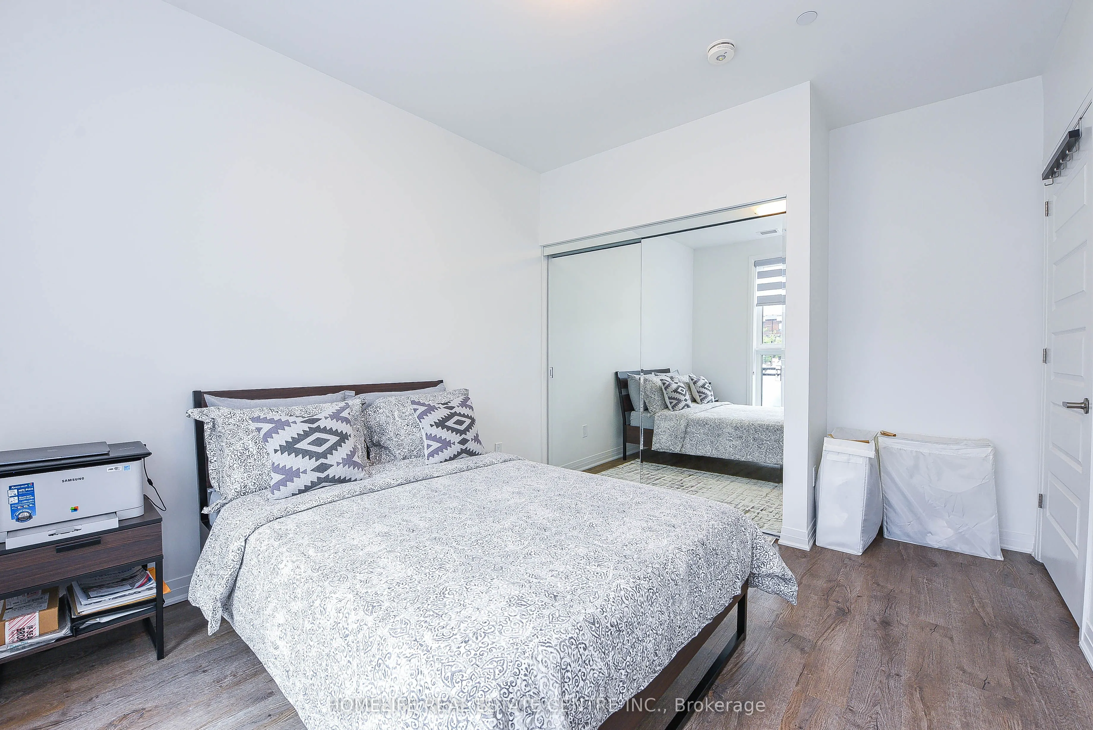 95 Dundas Street, #104