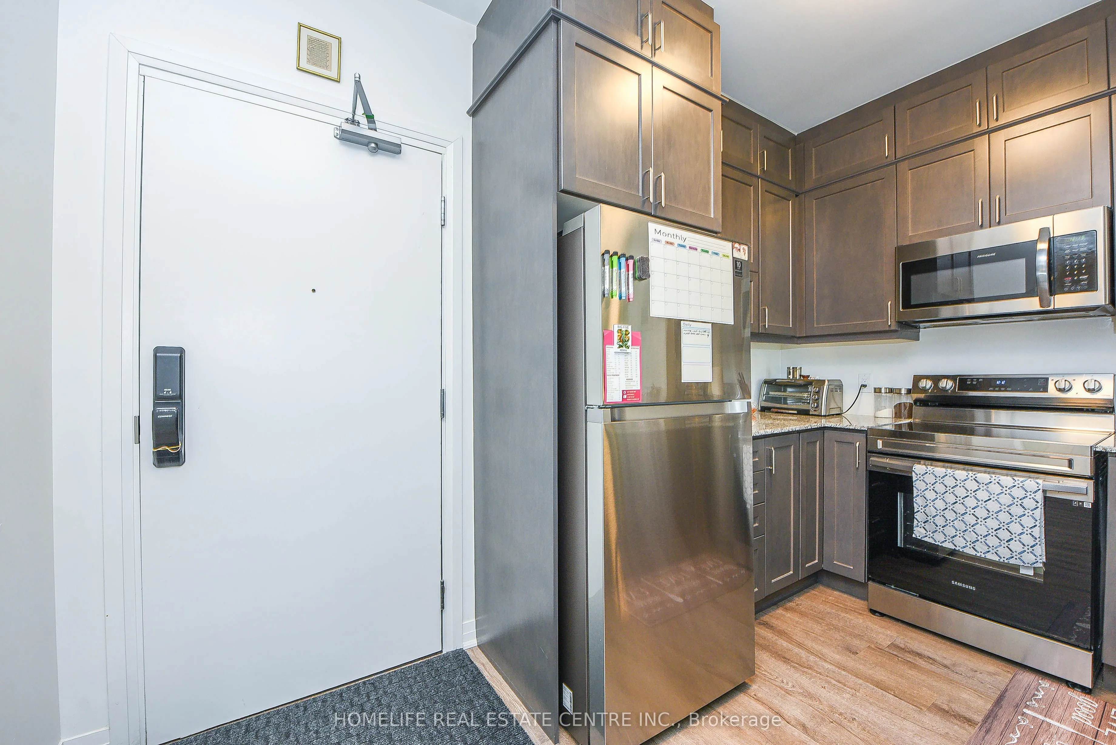95 Dundas Street, #104