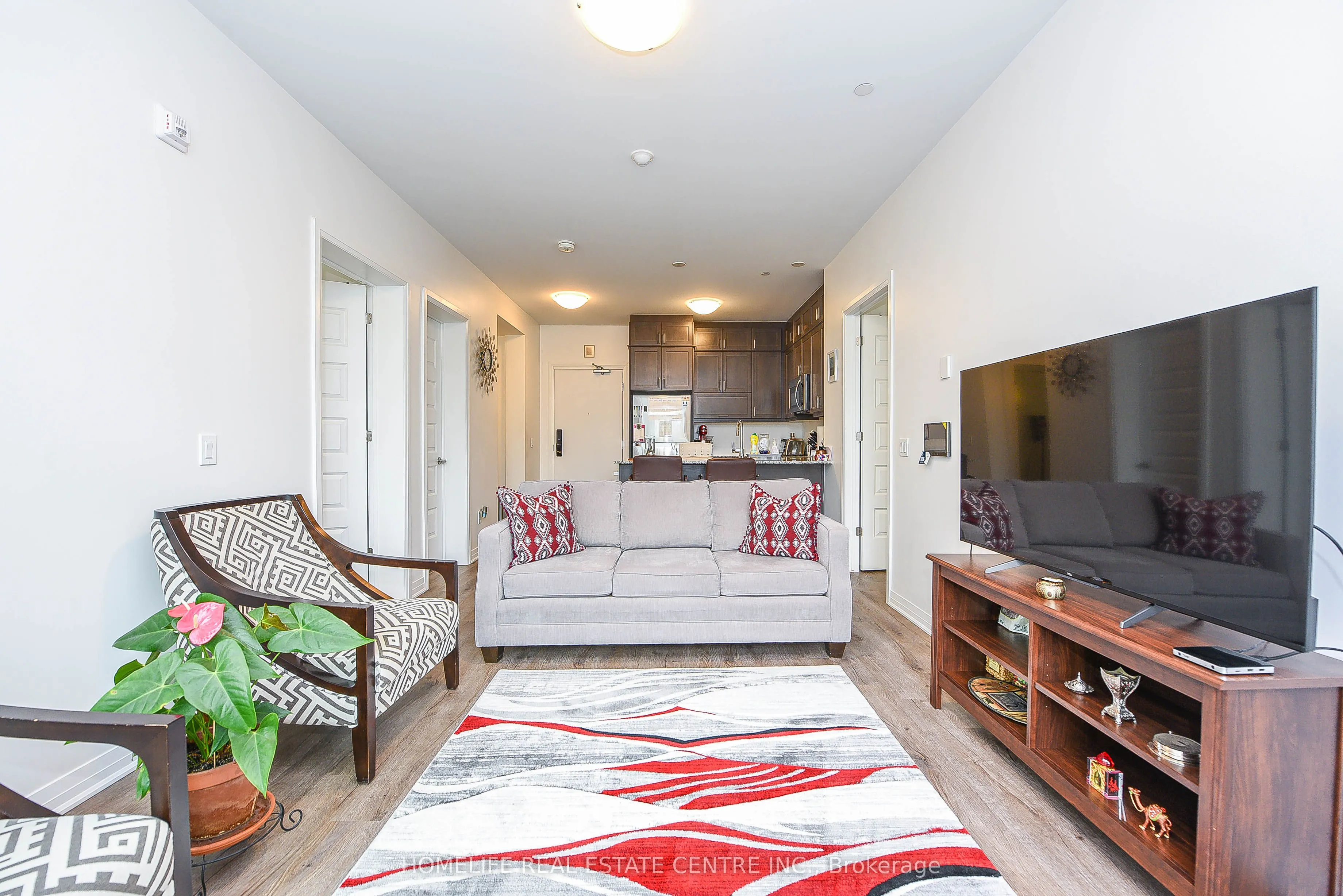 95 Dundas Street, #104