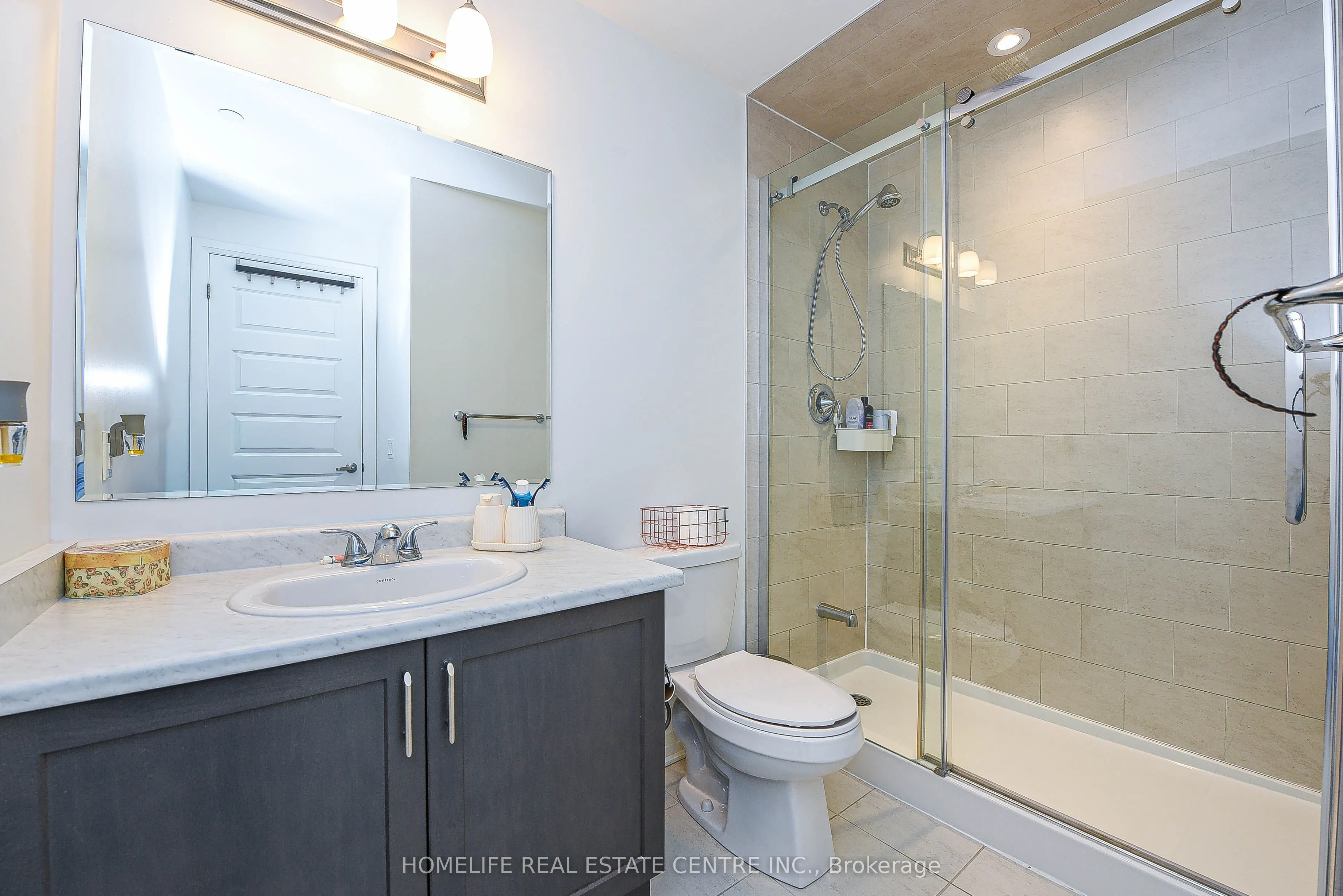 95 Dundas Street, #104