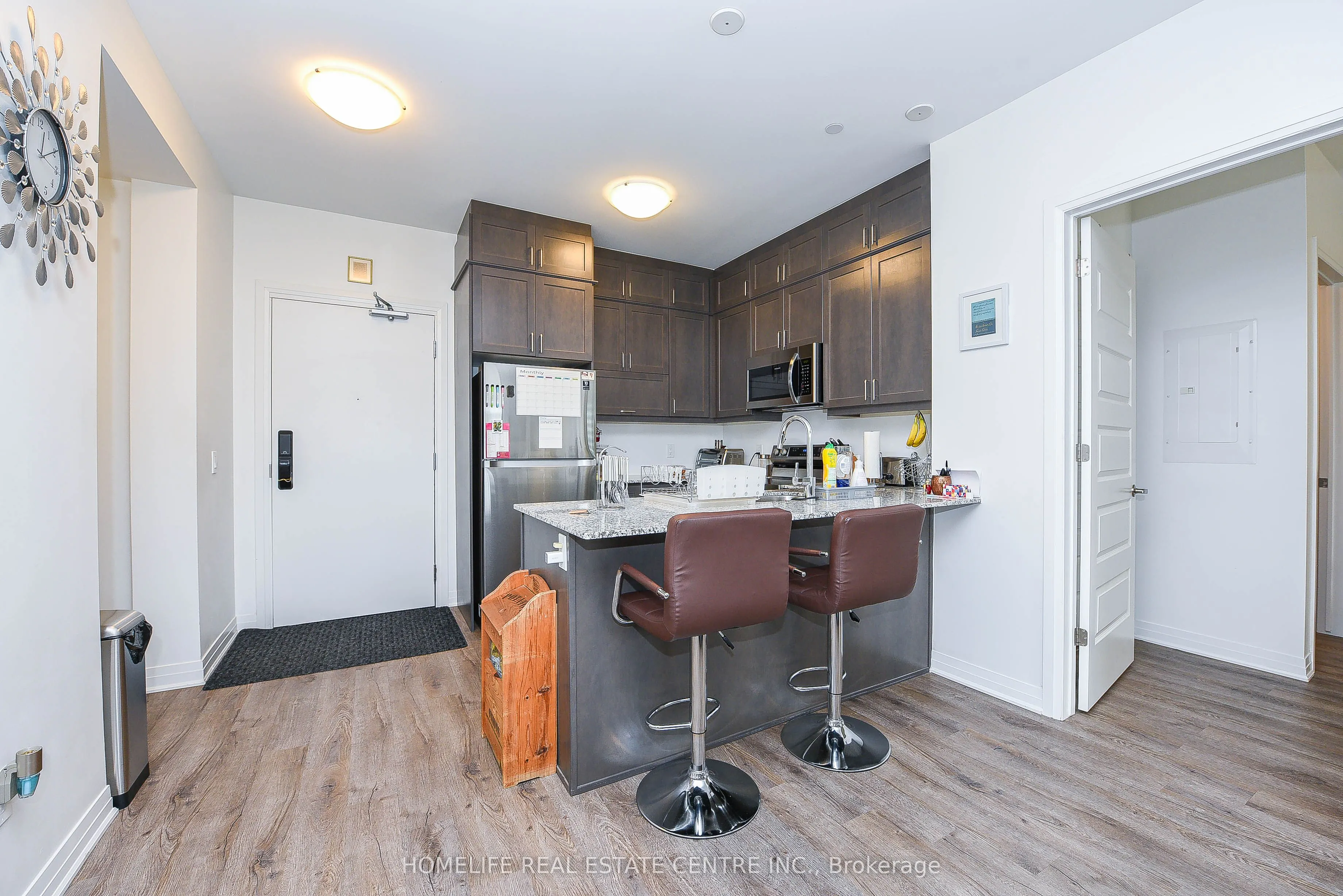 95 Dundas Street, #104