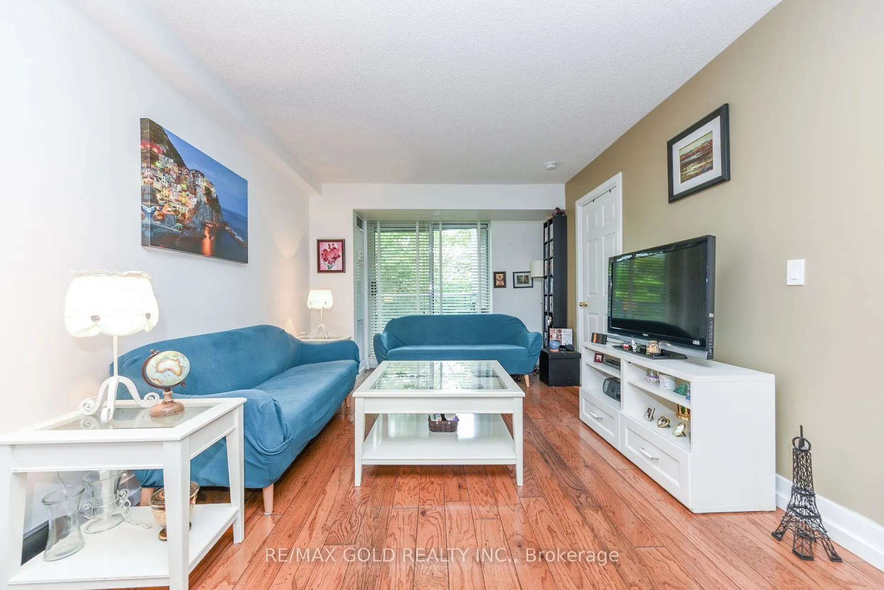 17 Michael Power Place, #211