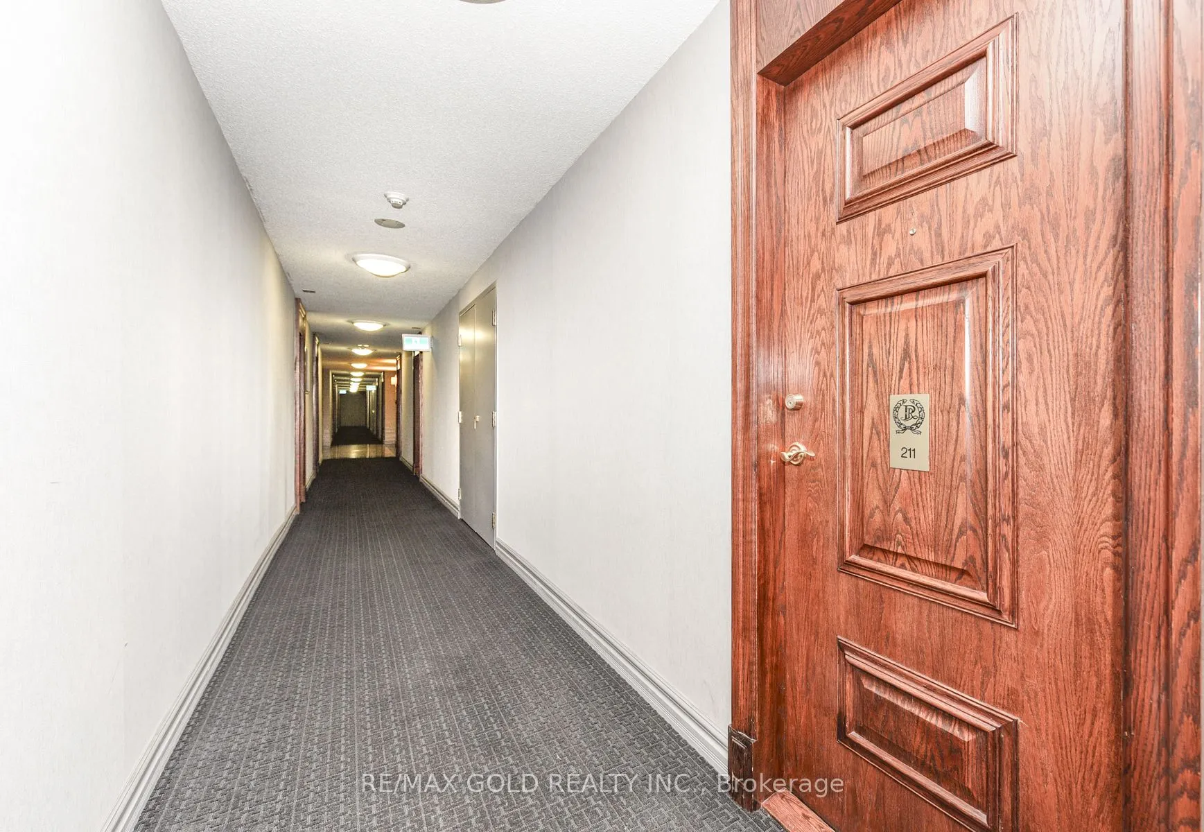 17 Michael Power Place, #211