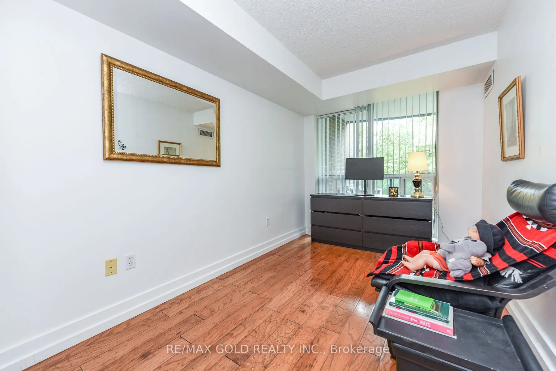 17 Michael Power Place, #211
