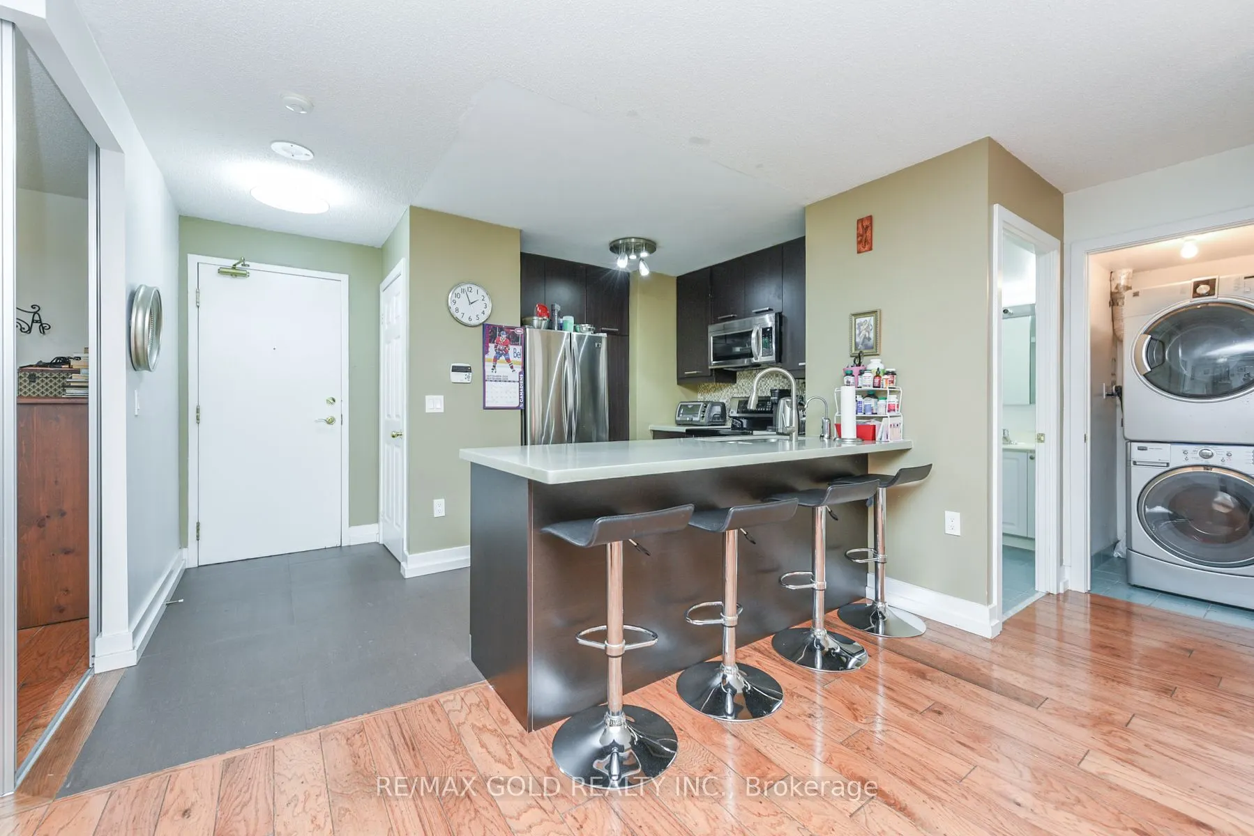 17 Michael Power Place, #211