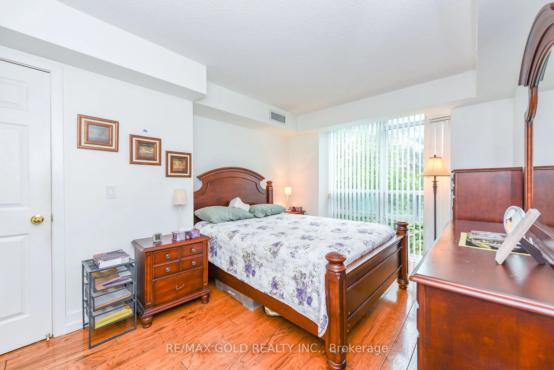 17 Michael Power Place, #211