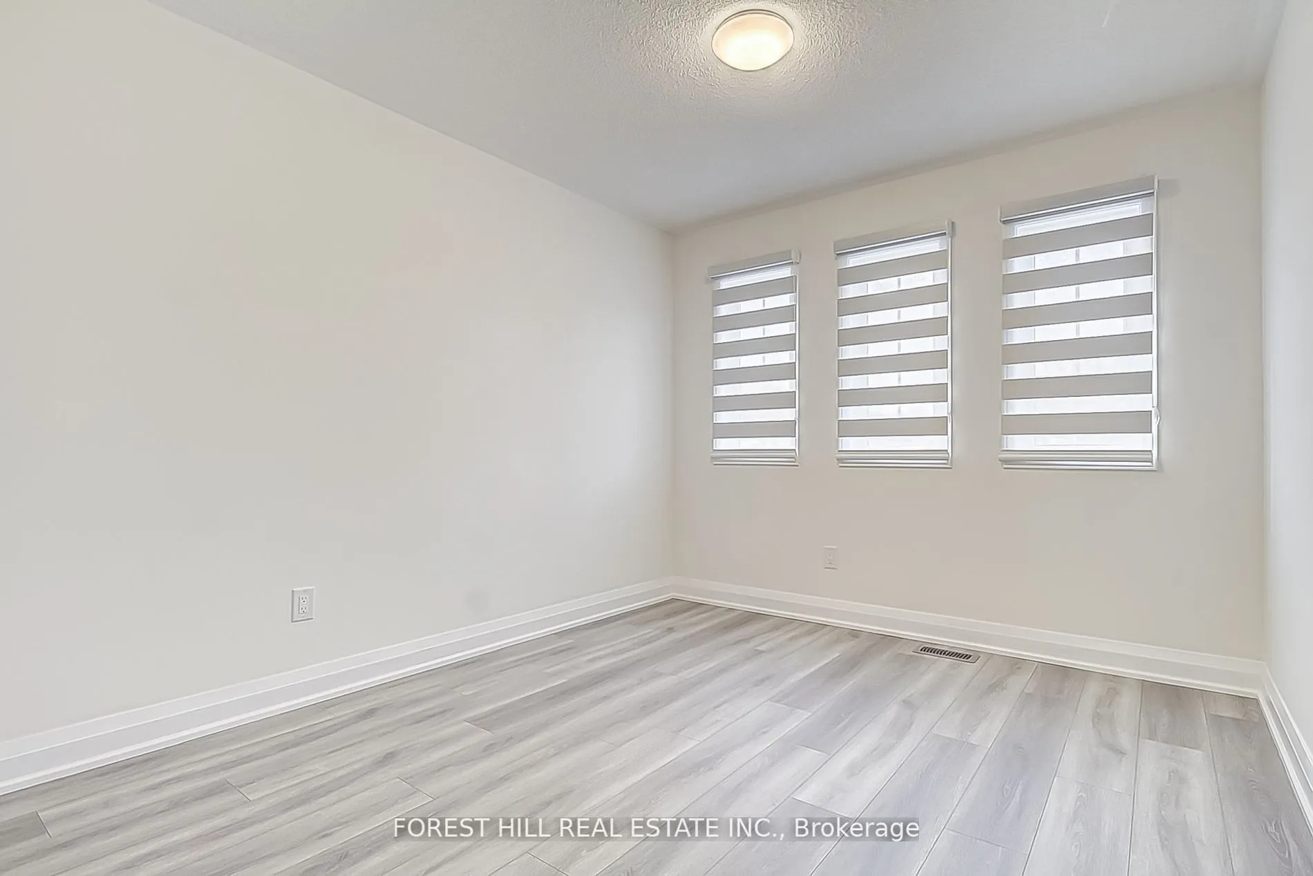 696 Mirage Place