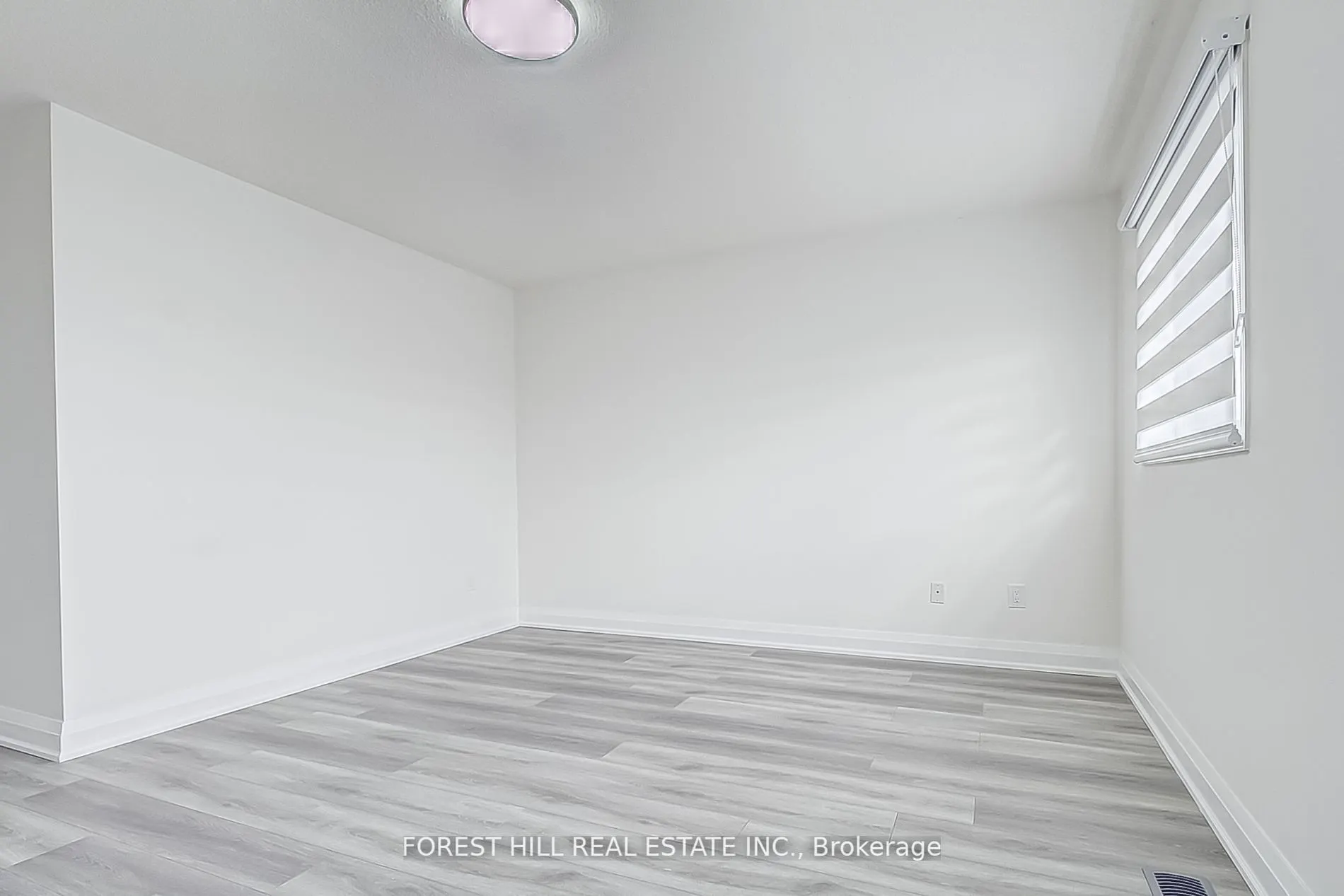 696 Mirage Place