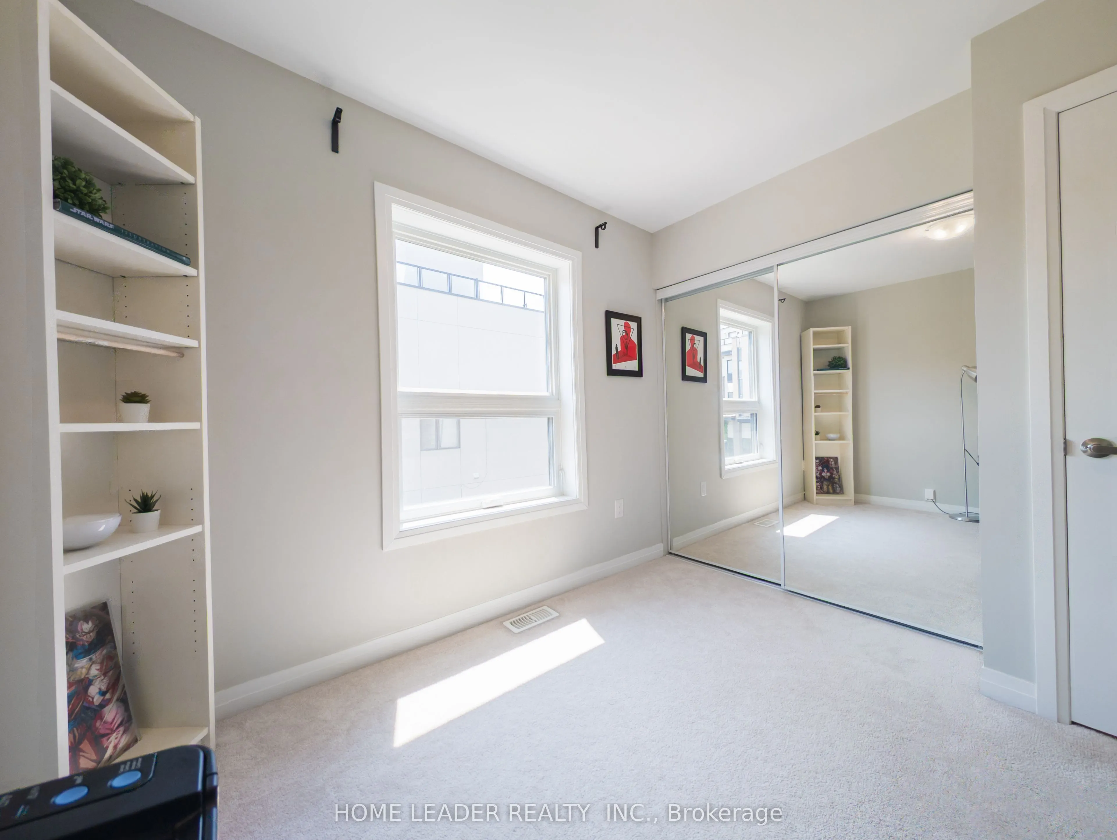 243 Downsview Park Boulevard S