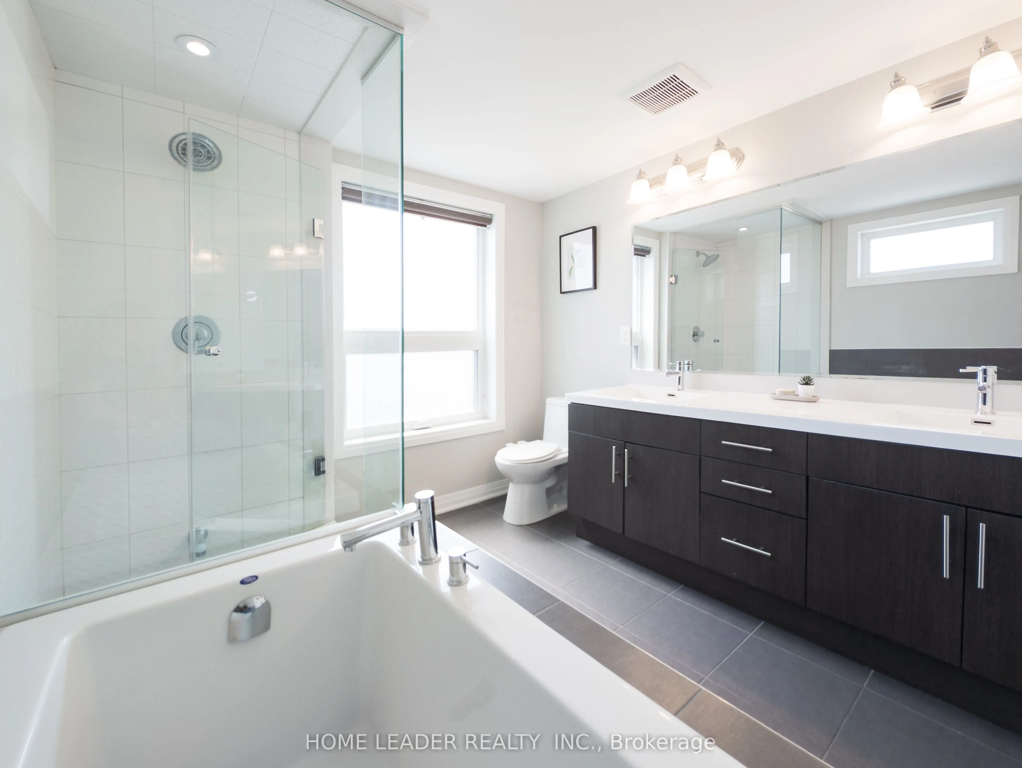 243 Downsview Park Boulevard S