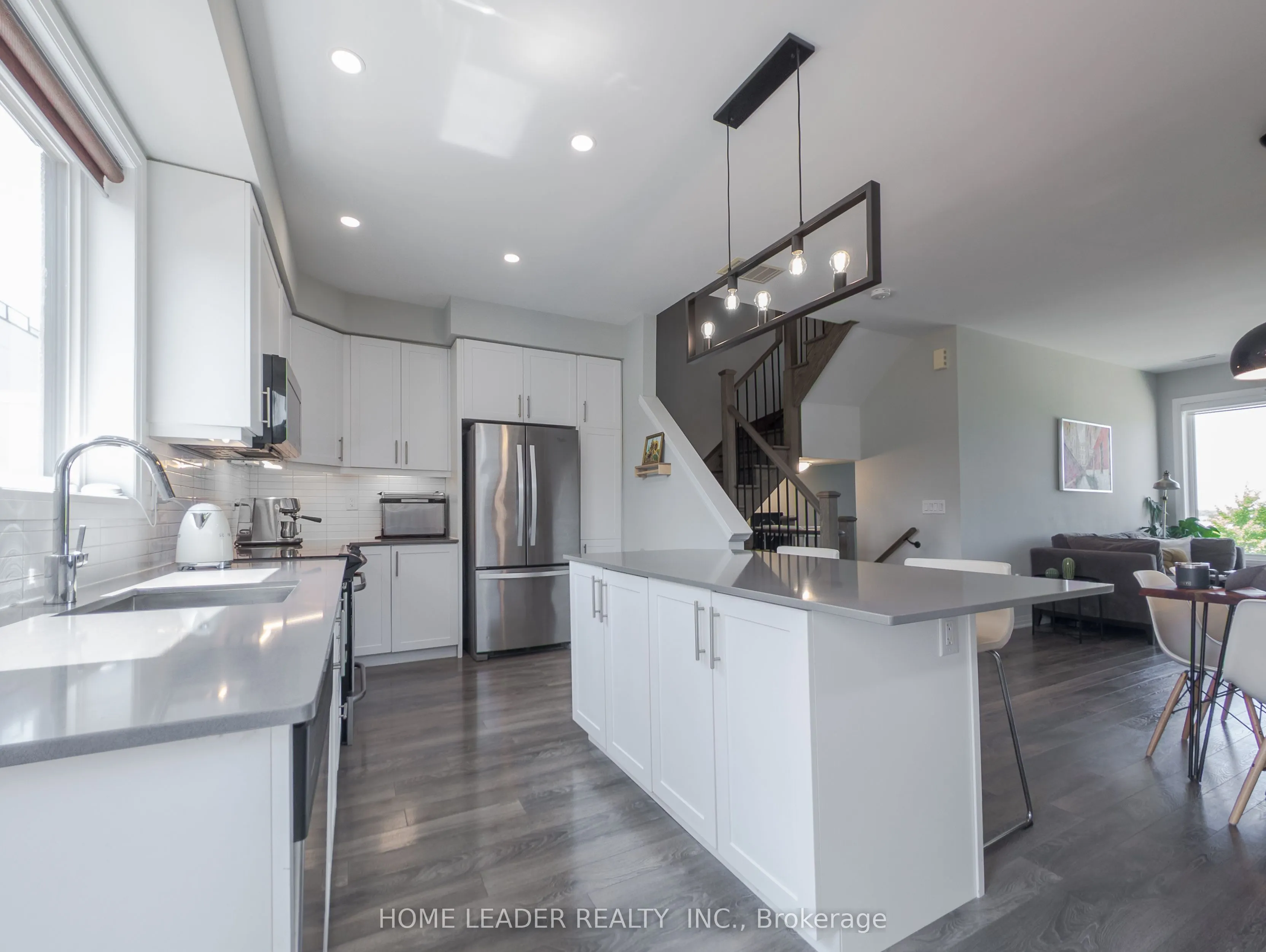 243 Downsview Park Boulevard S