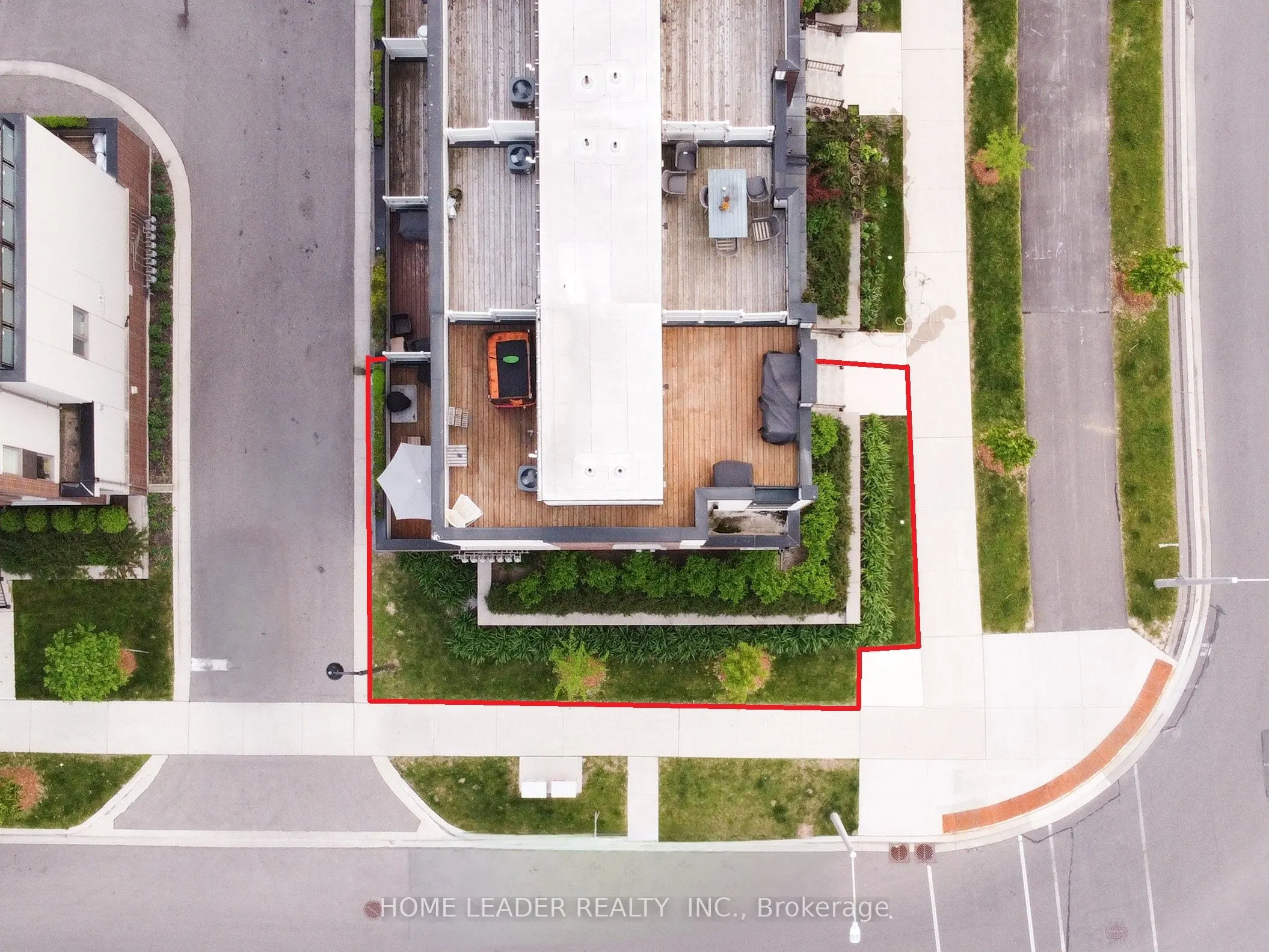 243 Downsview Park Boulevard S