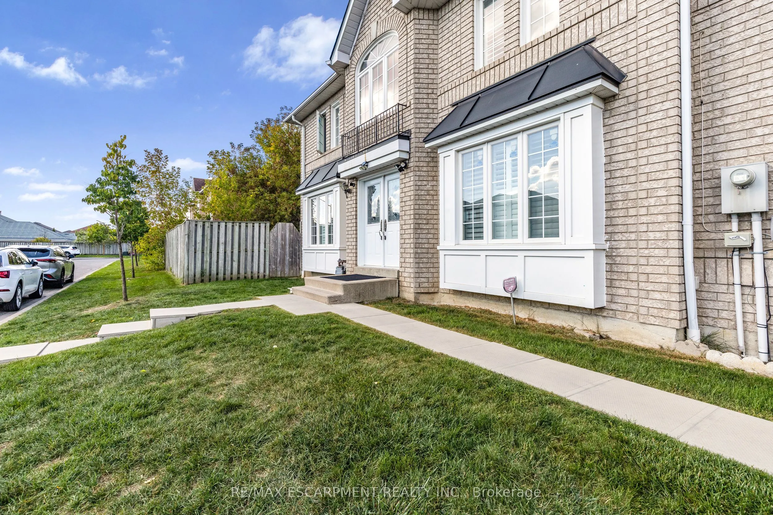 1060 Foxglove Place