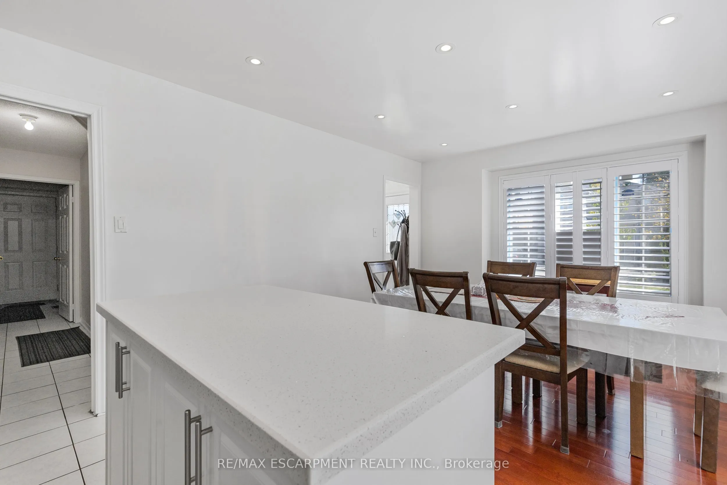 1060 Foxglove Place