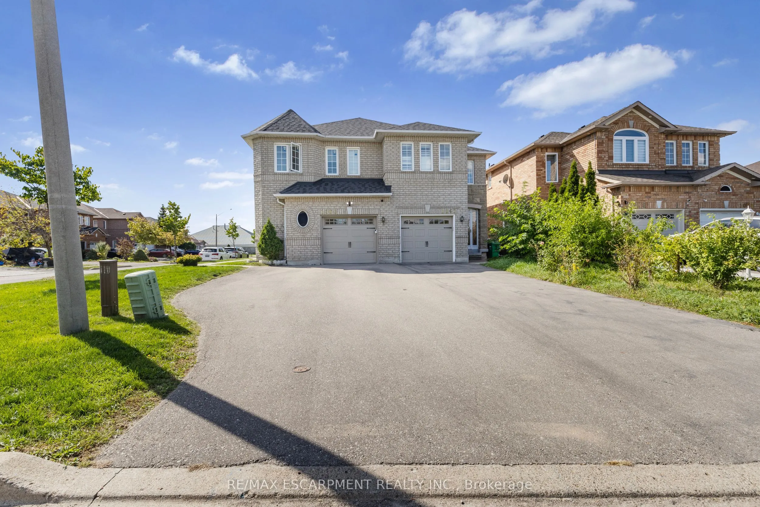 1060 Foxglove Place