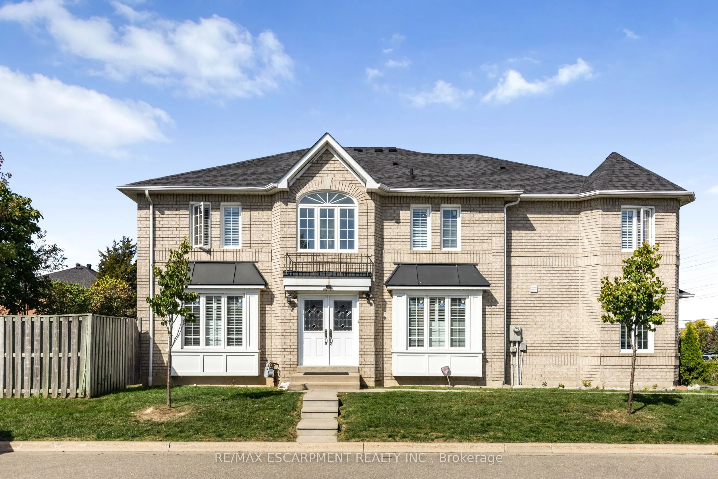 1060 Foxglove Place