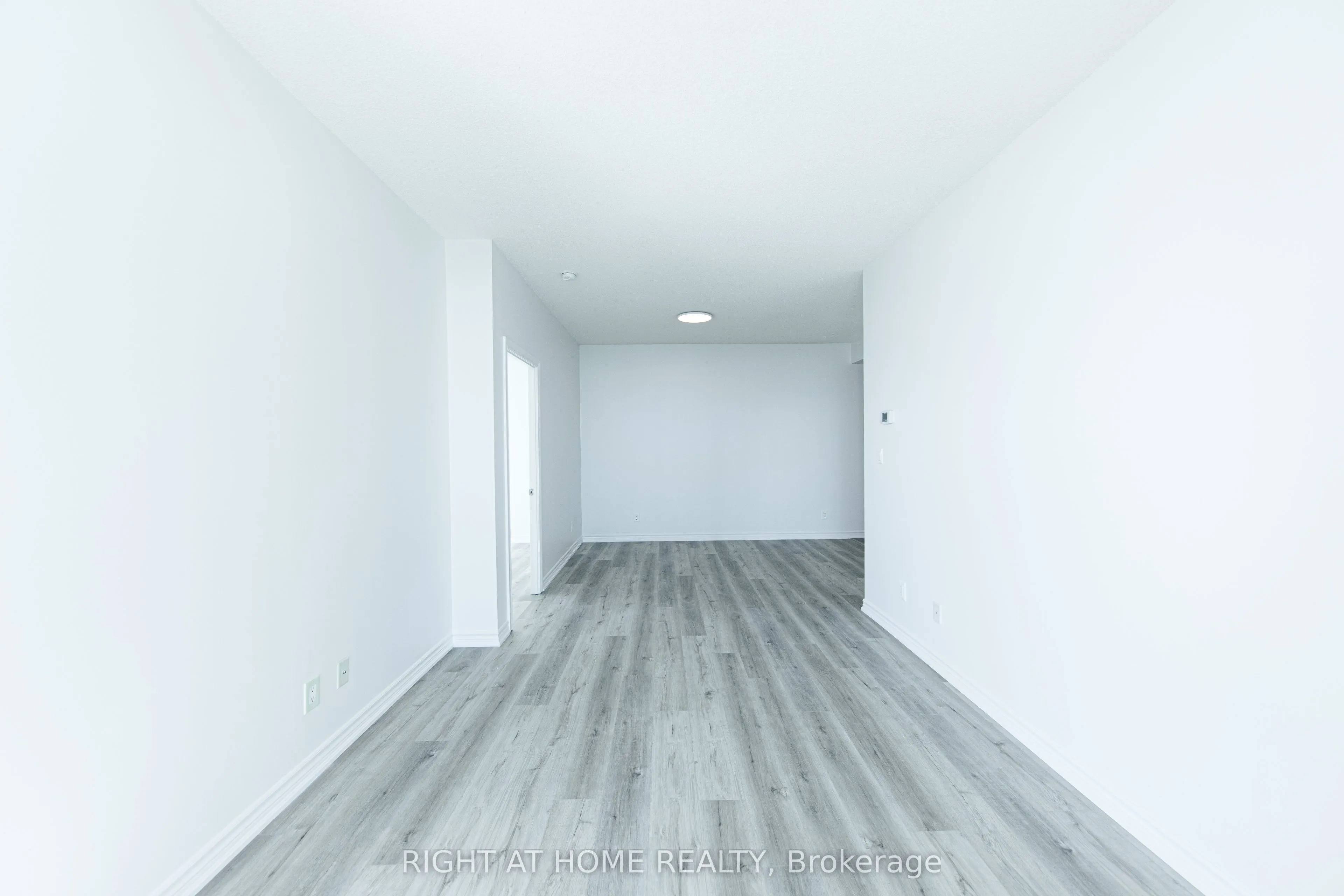 3504 Hurontario Street, #3503