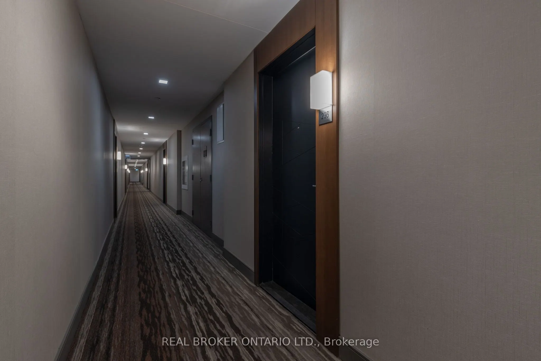 1575 Lakeshore Road W, #236