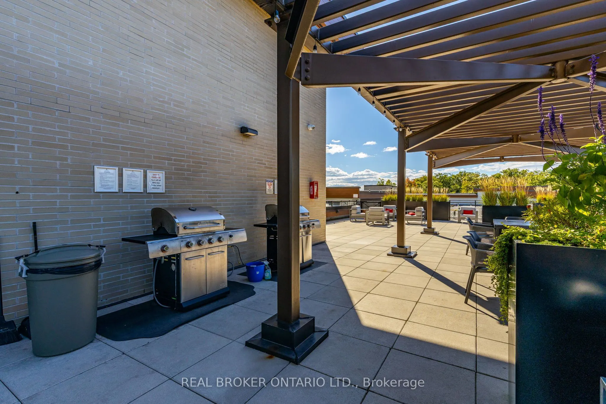 1575 Lakeshore Road W, #236