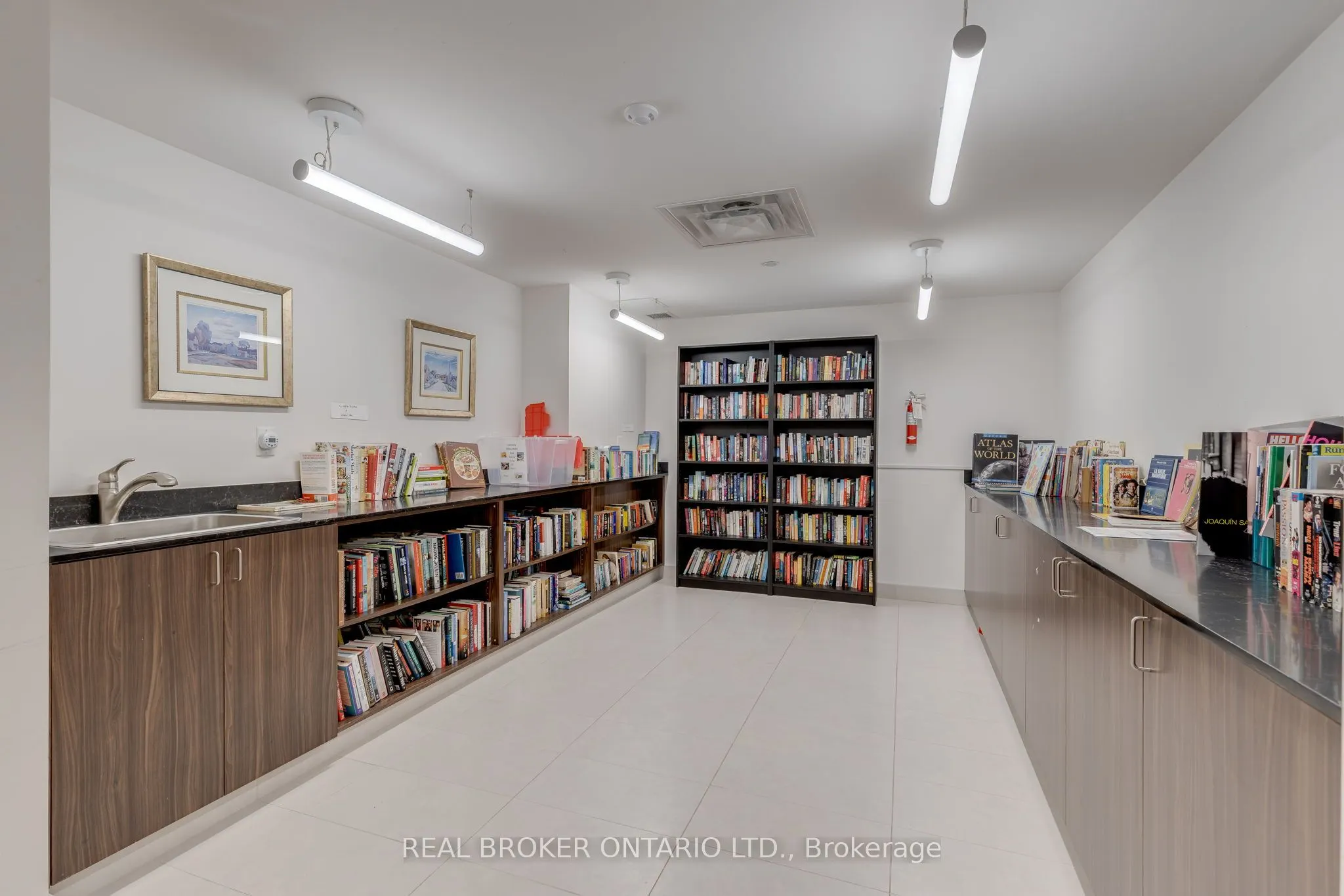 1575 Lakeshore Road W, #236