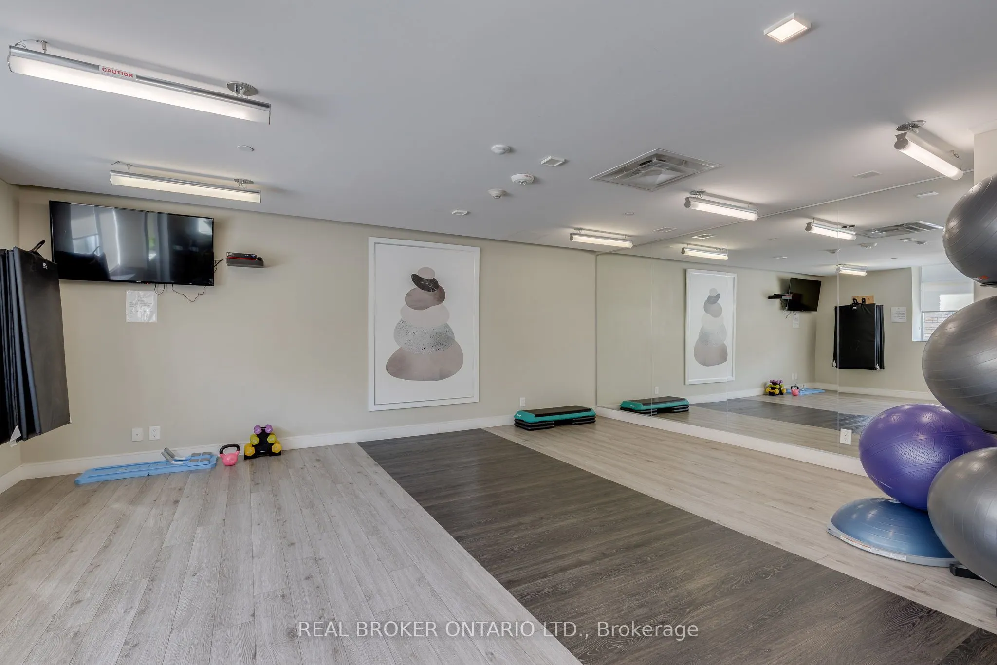 1575 Lakeshore Road W, #236