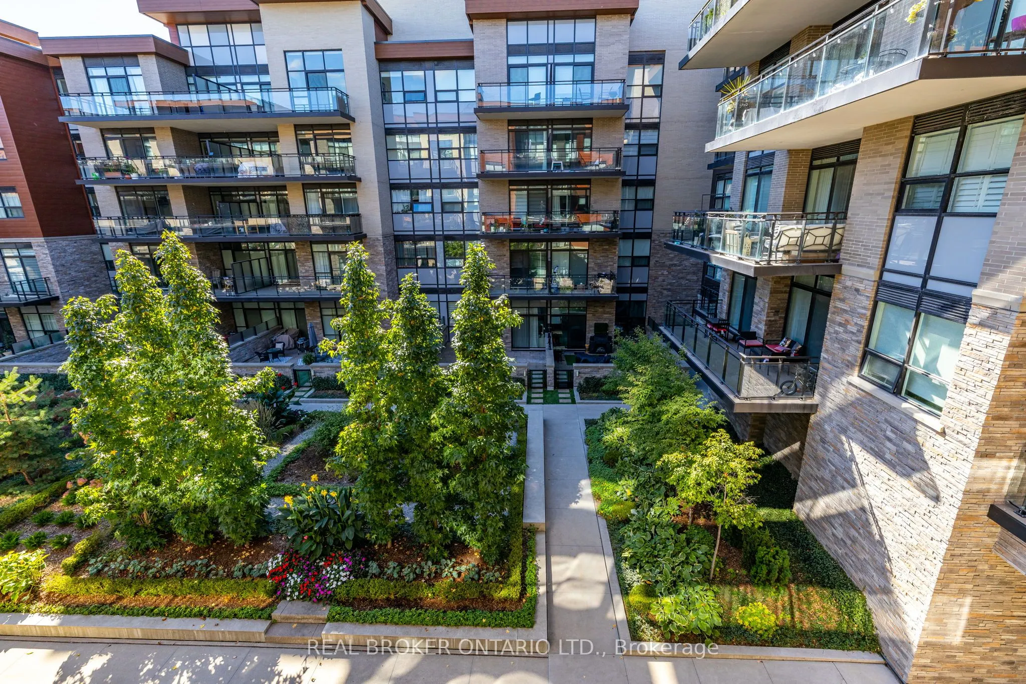 1575 Lakeshore Road W, #236