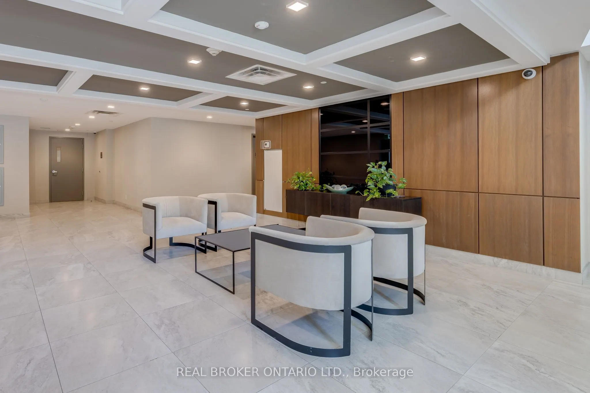 1575 Lakeshore Road W, #236