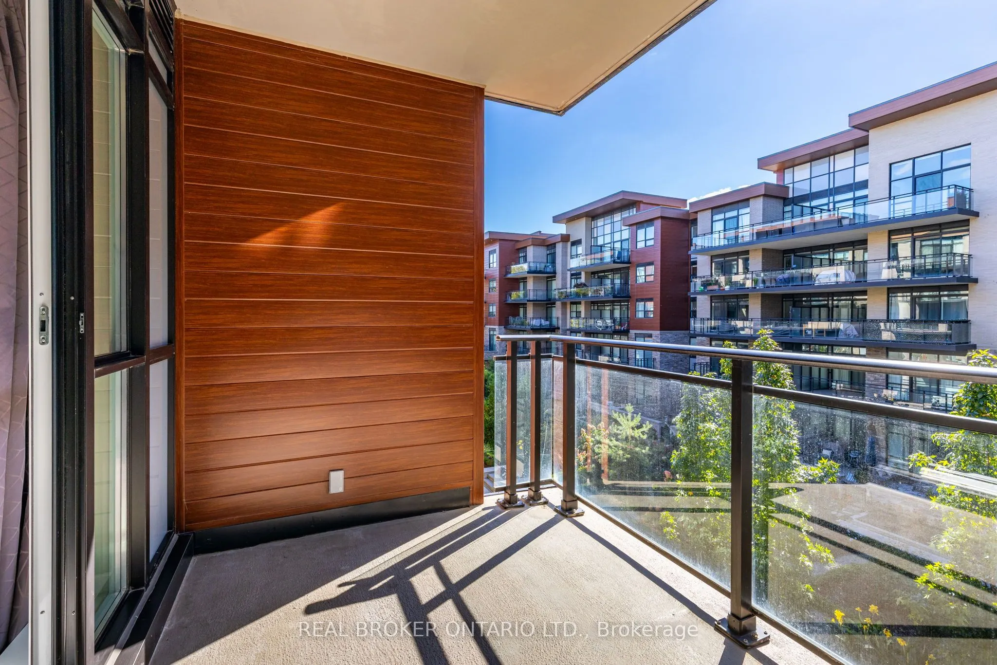 1575 Lakeshore Road W, #236