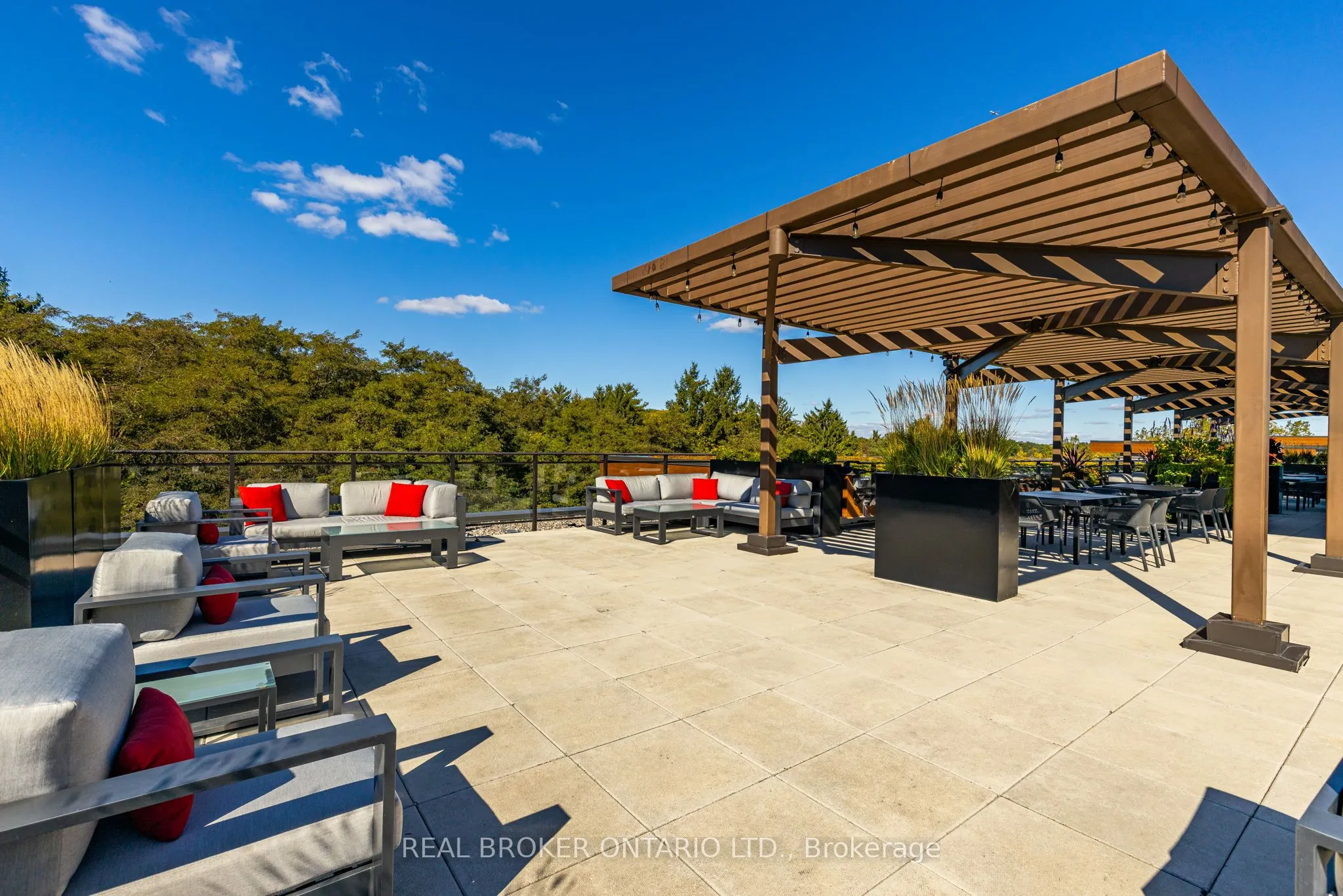 1575 Lakeshore Road W, #236