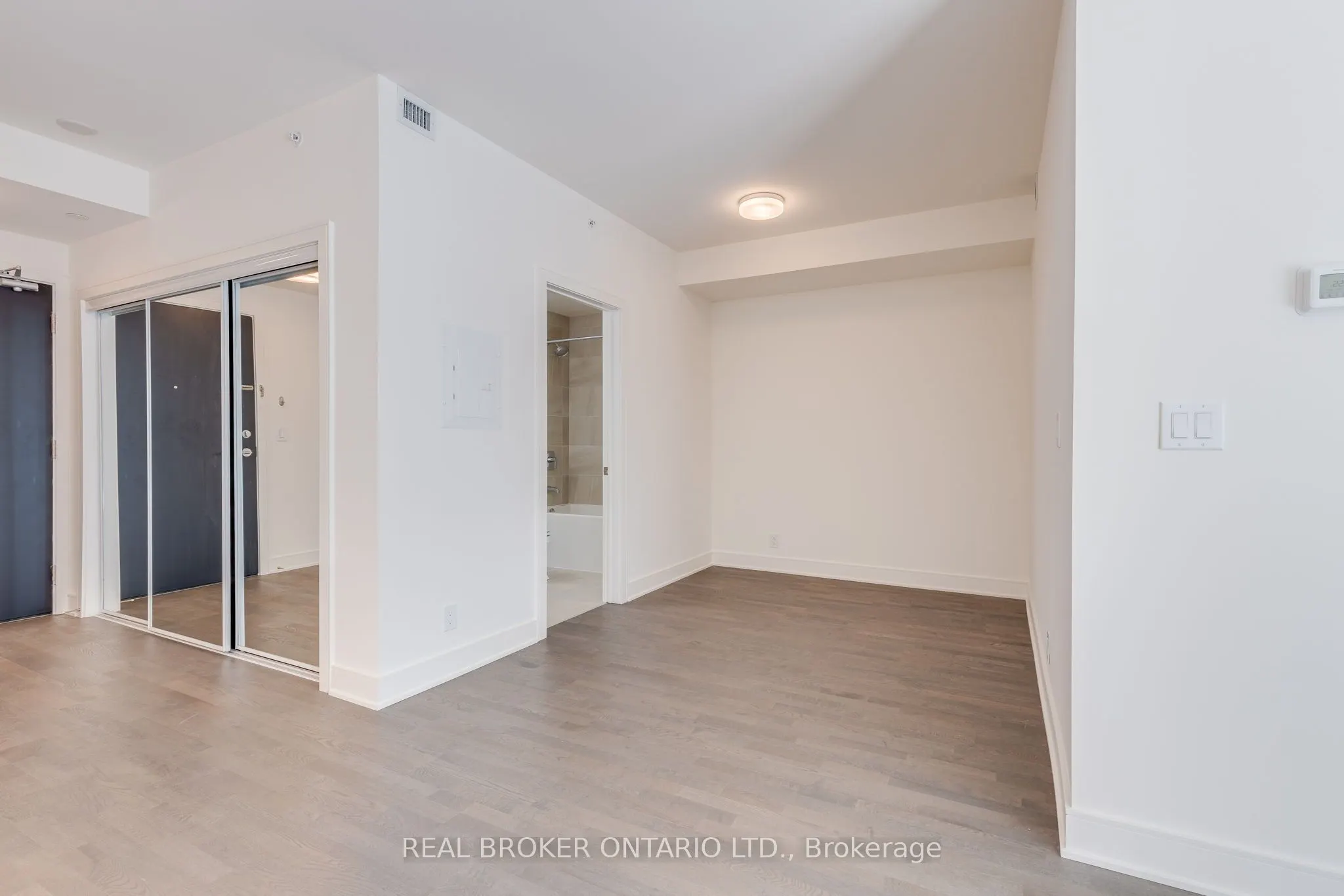 1575 Lakeshore Road W, #236