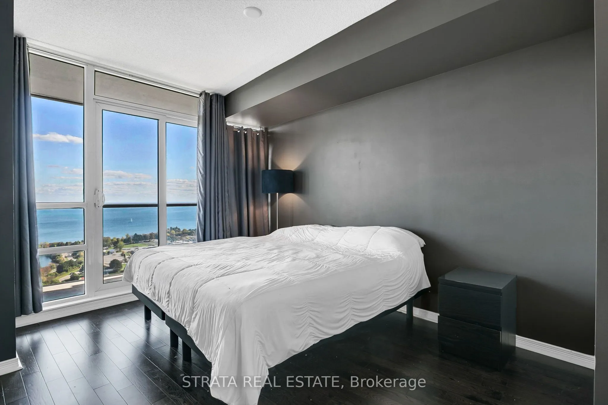 2240 Lake Shore Boulevard W, #2807