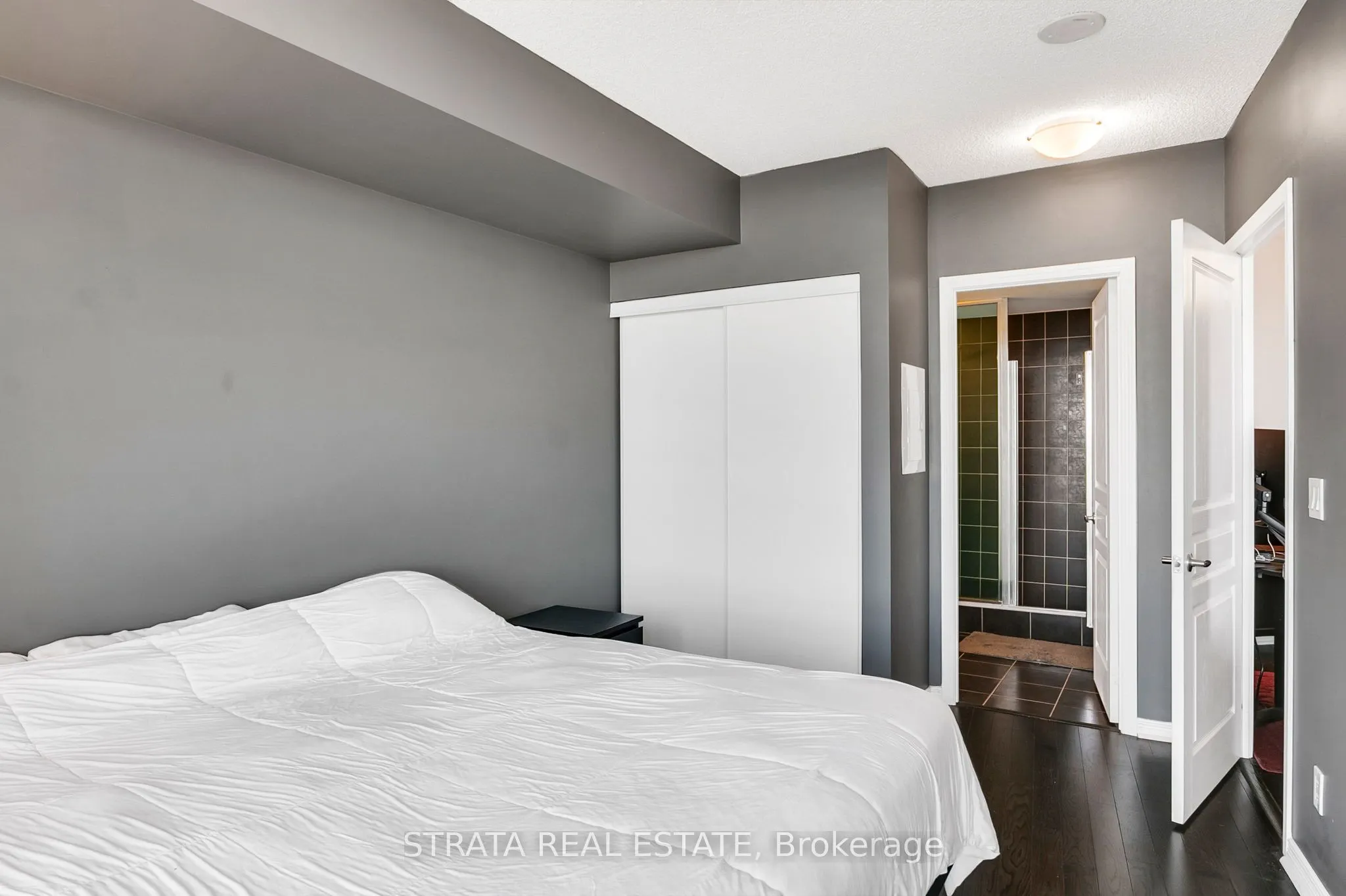 2240 Lake Shore Boulevard W, #2807