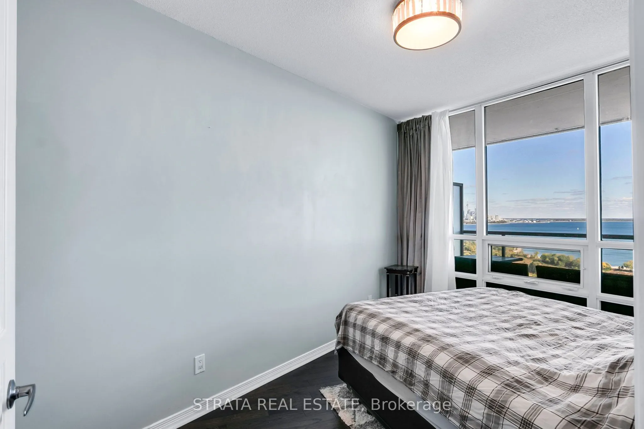 2240 Lake Shore Boulevard W, #2807