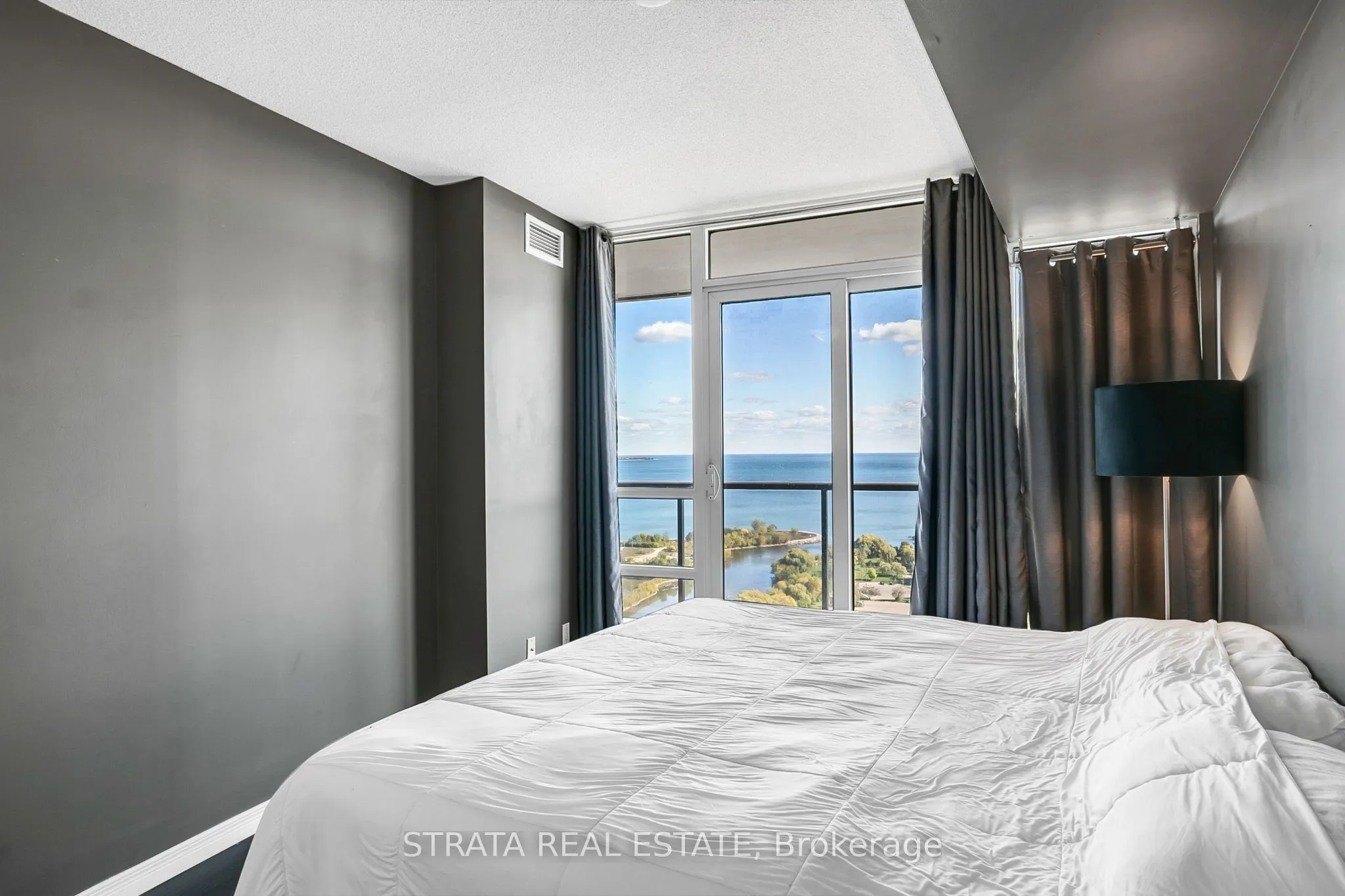 2240 Lake Shore Boulevard W, #2807