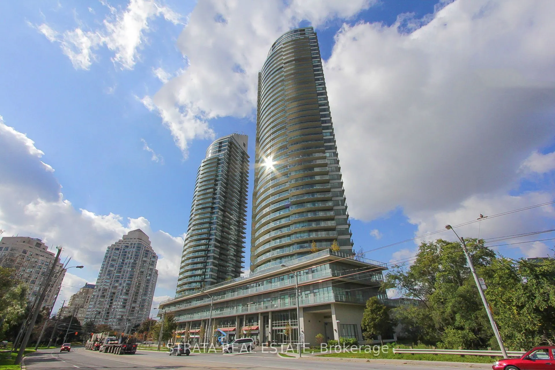 2240 Lake Shore Boulevard W, #2807