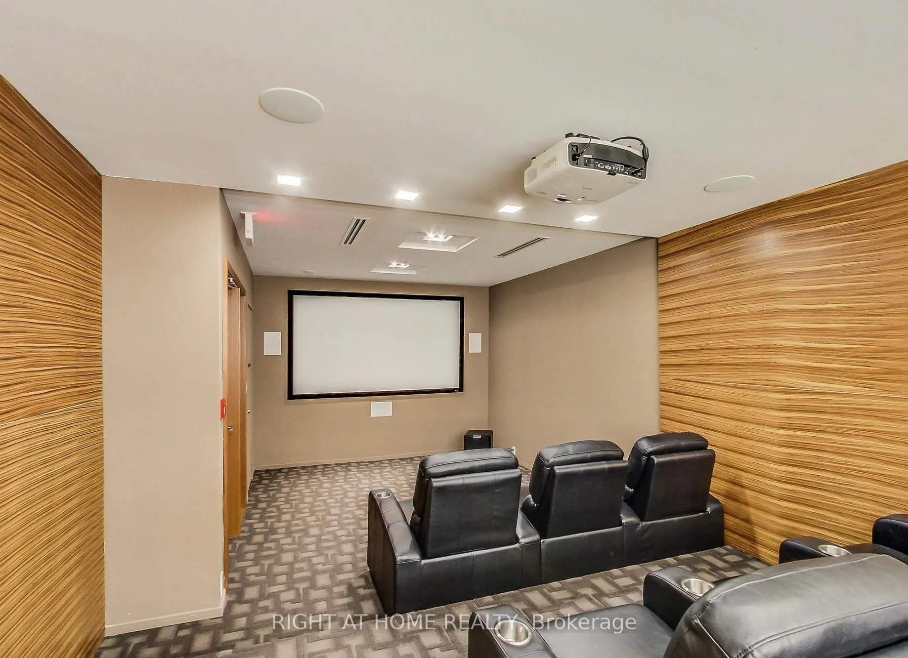 16 Brookers Lane, #216