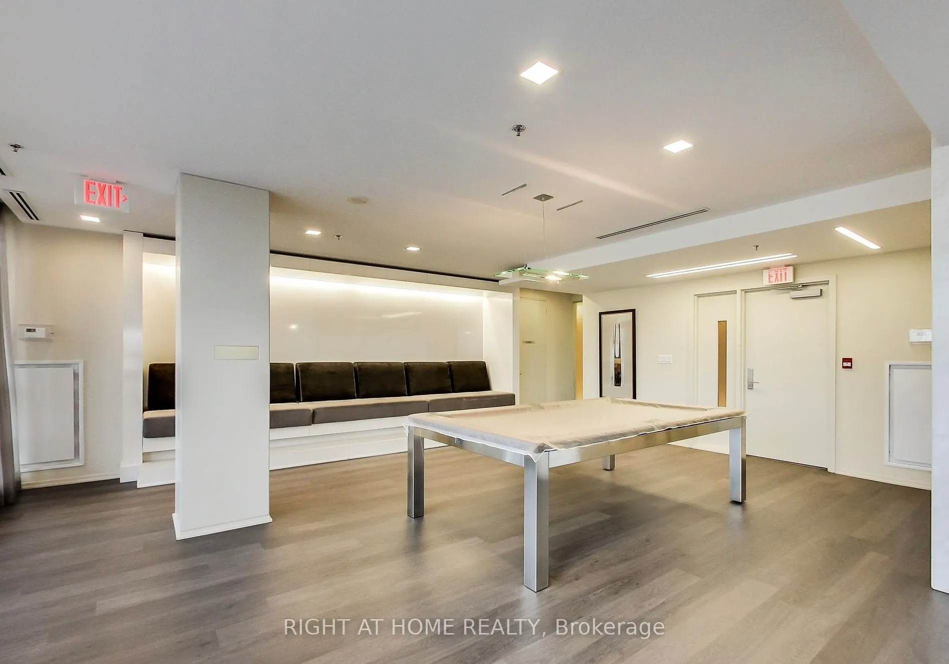 16 Brookers Lane, #216