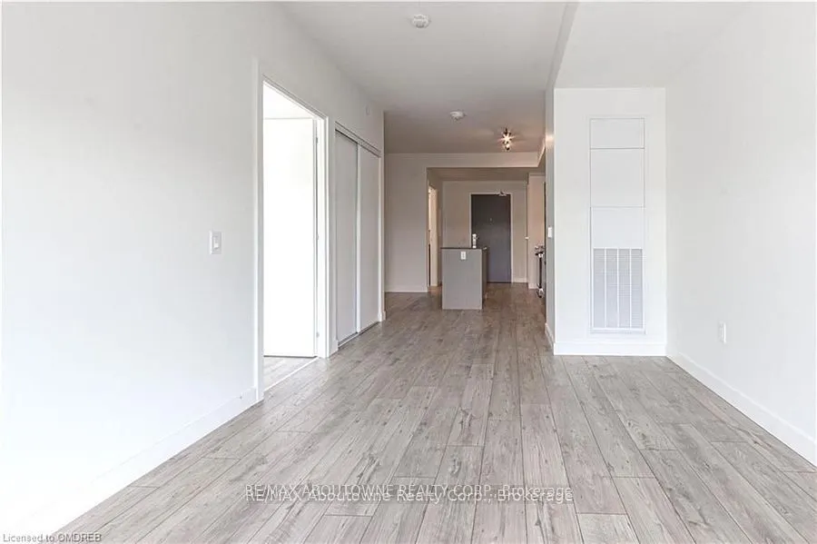 133 Bronte Road, #B0902