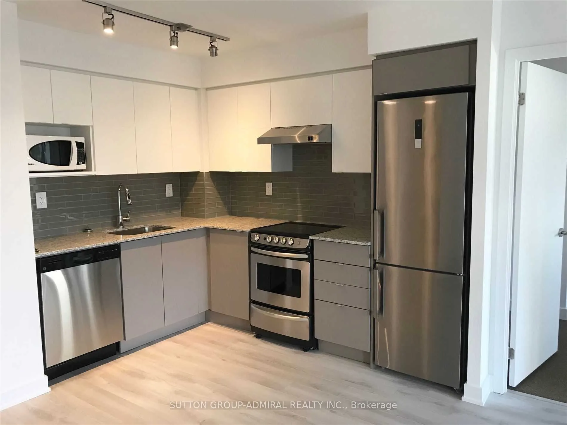 160 Flemington Road, #526