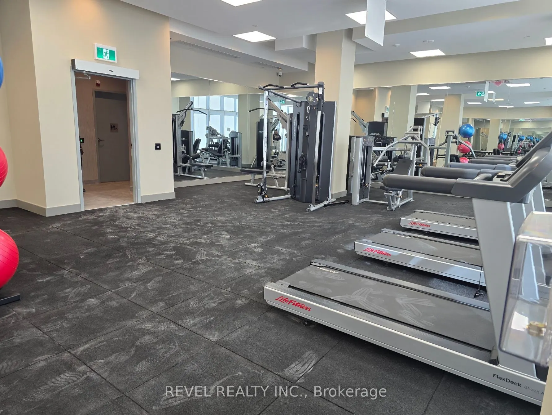 15 Watergarden Drive, #1907