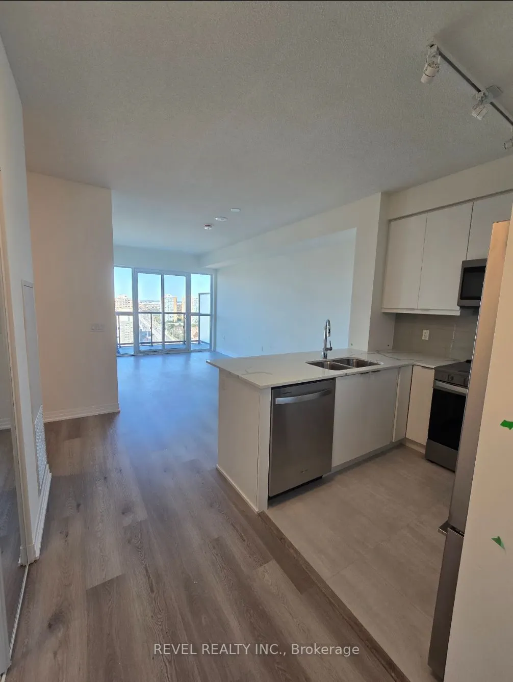 15 Watergarden Drive, #1907
