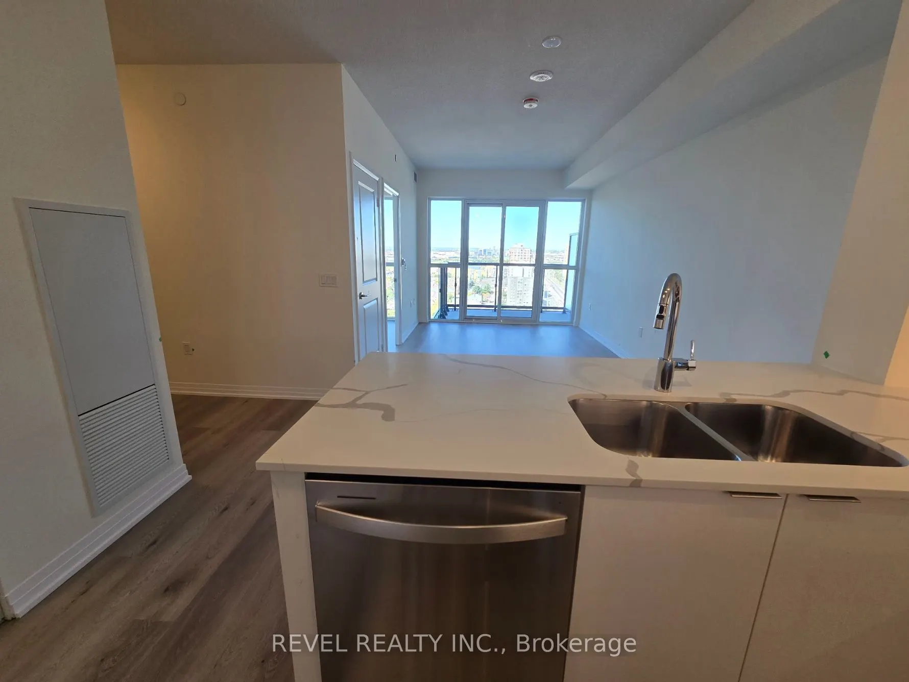 15 Watergarden Drive, #1907