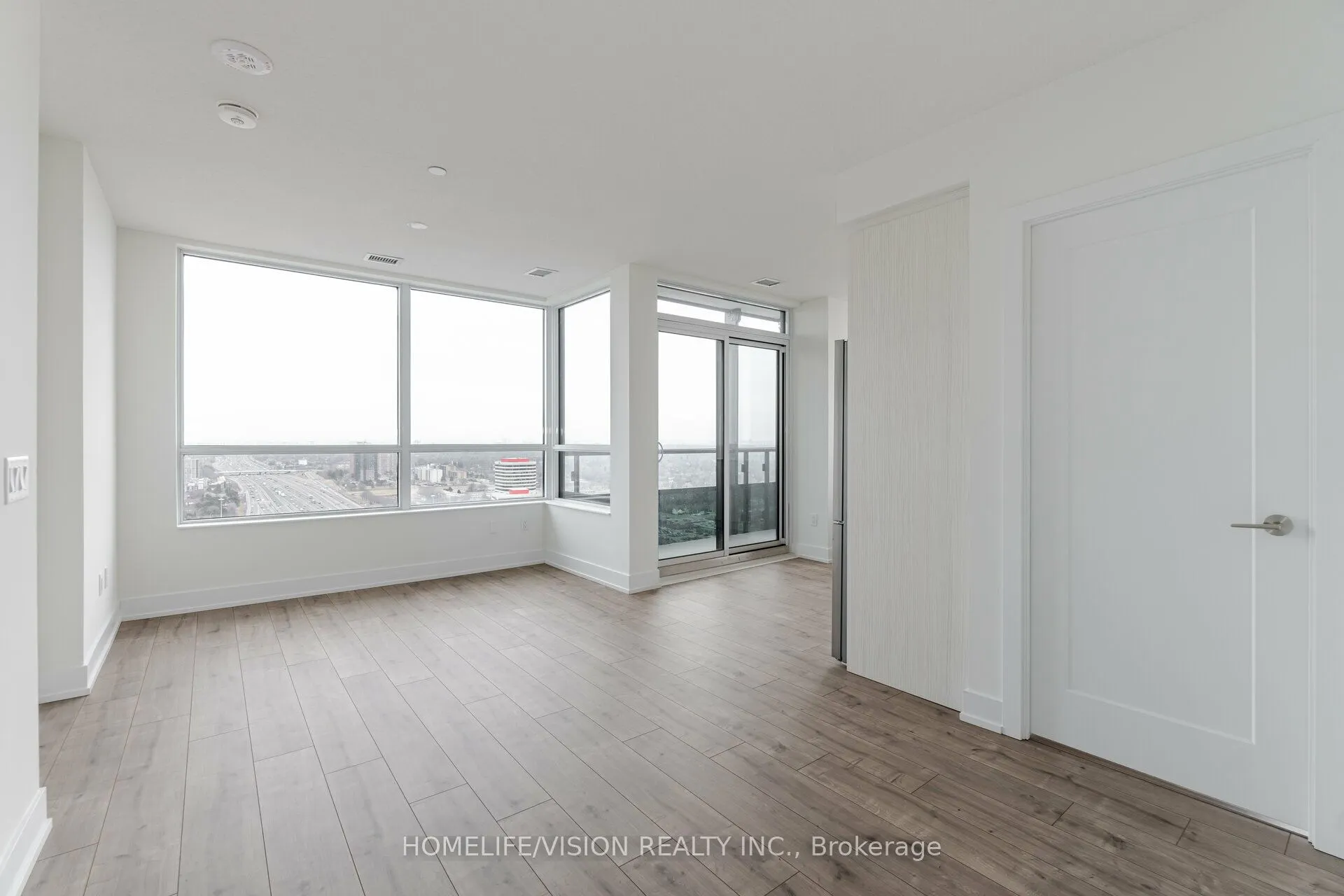 10 Eva Road, #PH06