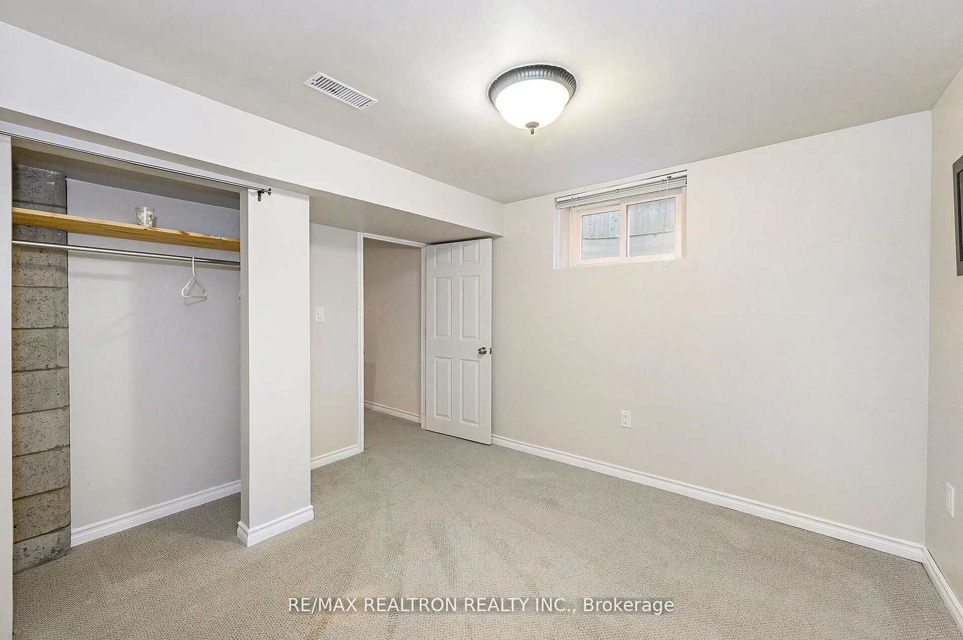 5472 Randolph Crescent