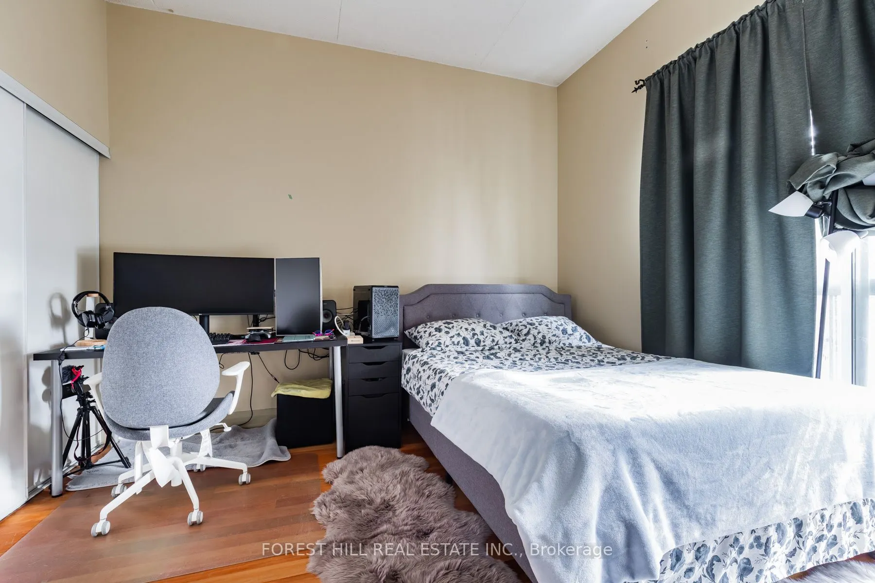2737 Keele Street, #215