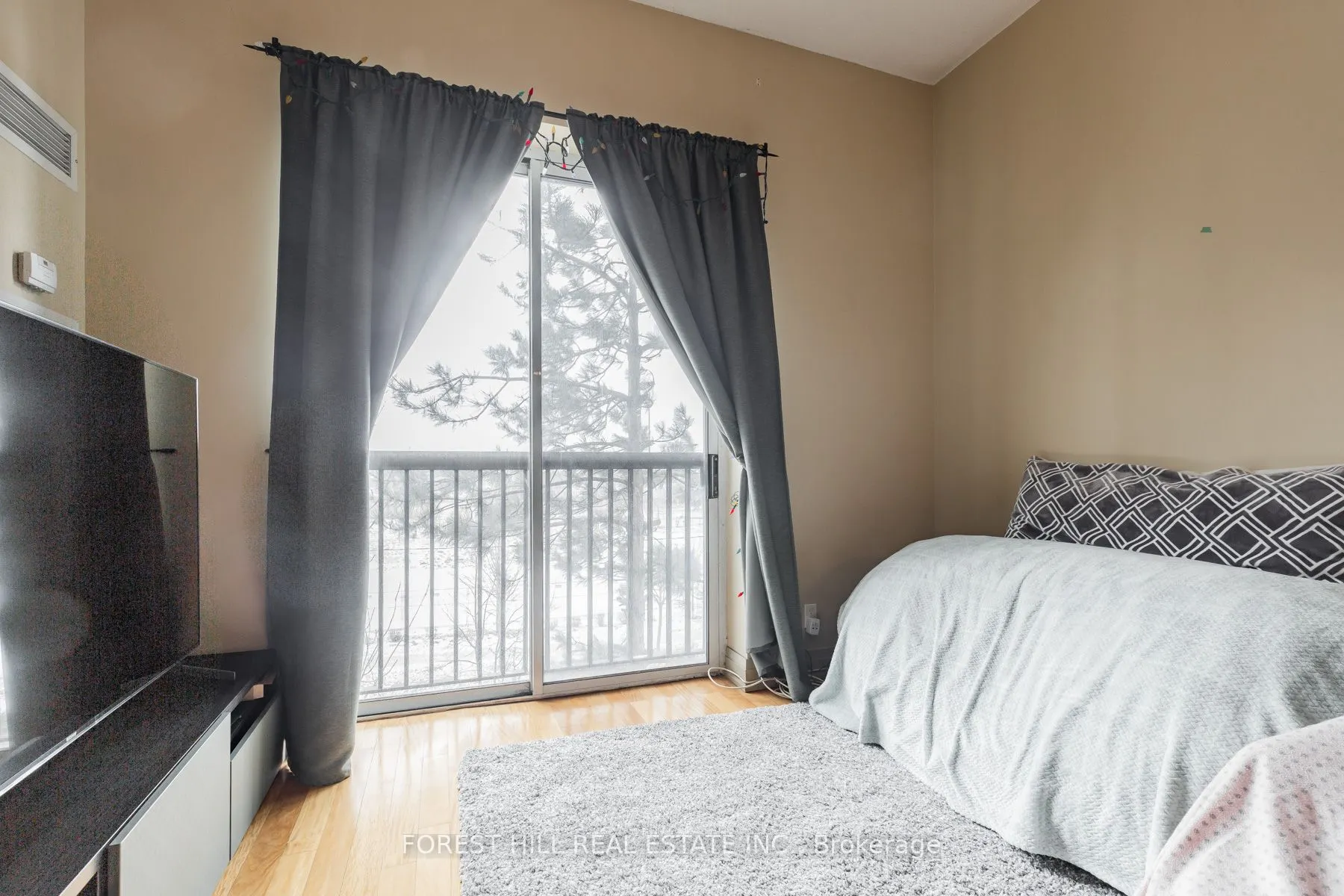 2737 Keele Street, #215