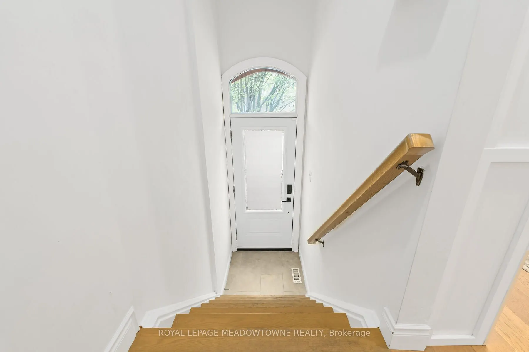 139 Harbourview Crescent