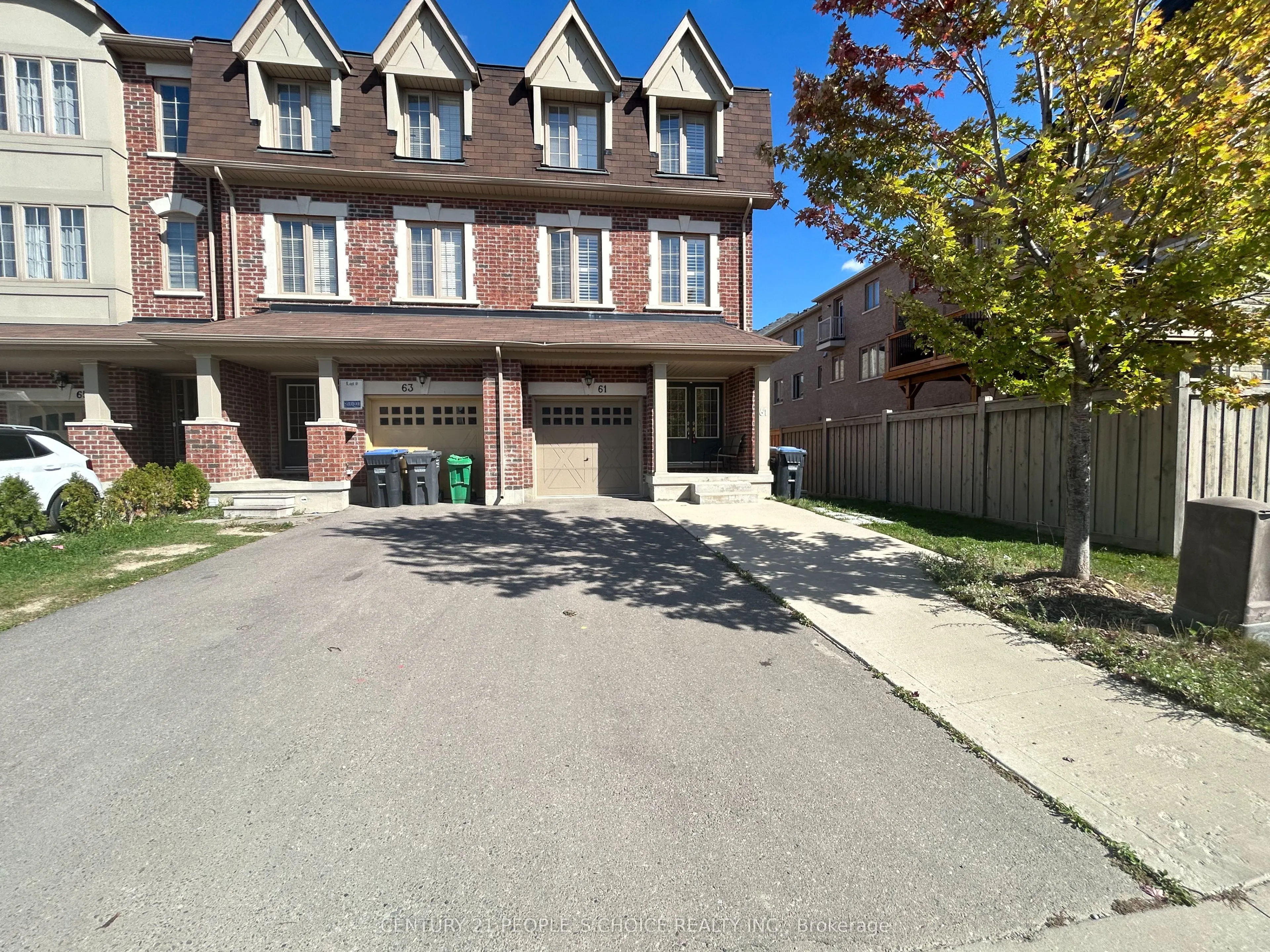 61 New Pines Trail, #Upper