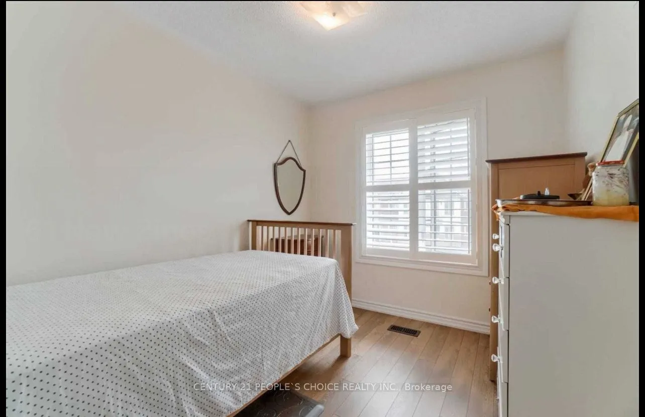 61 New Pines Trail, #Upper